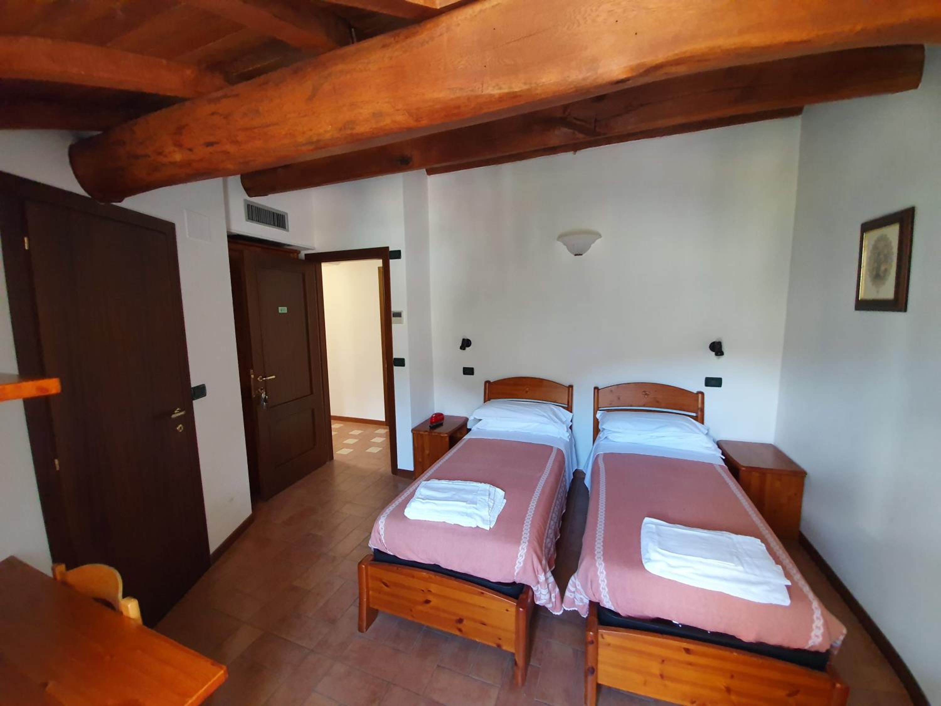 Budget Twin Room photo 1