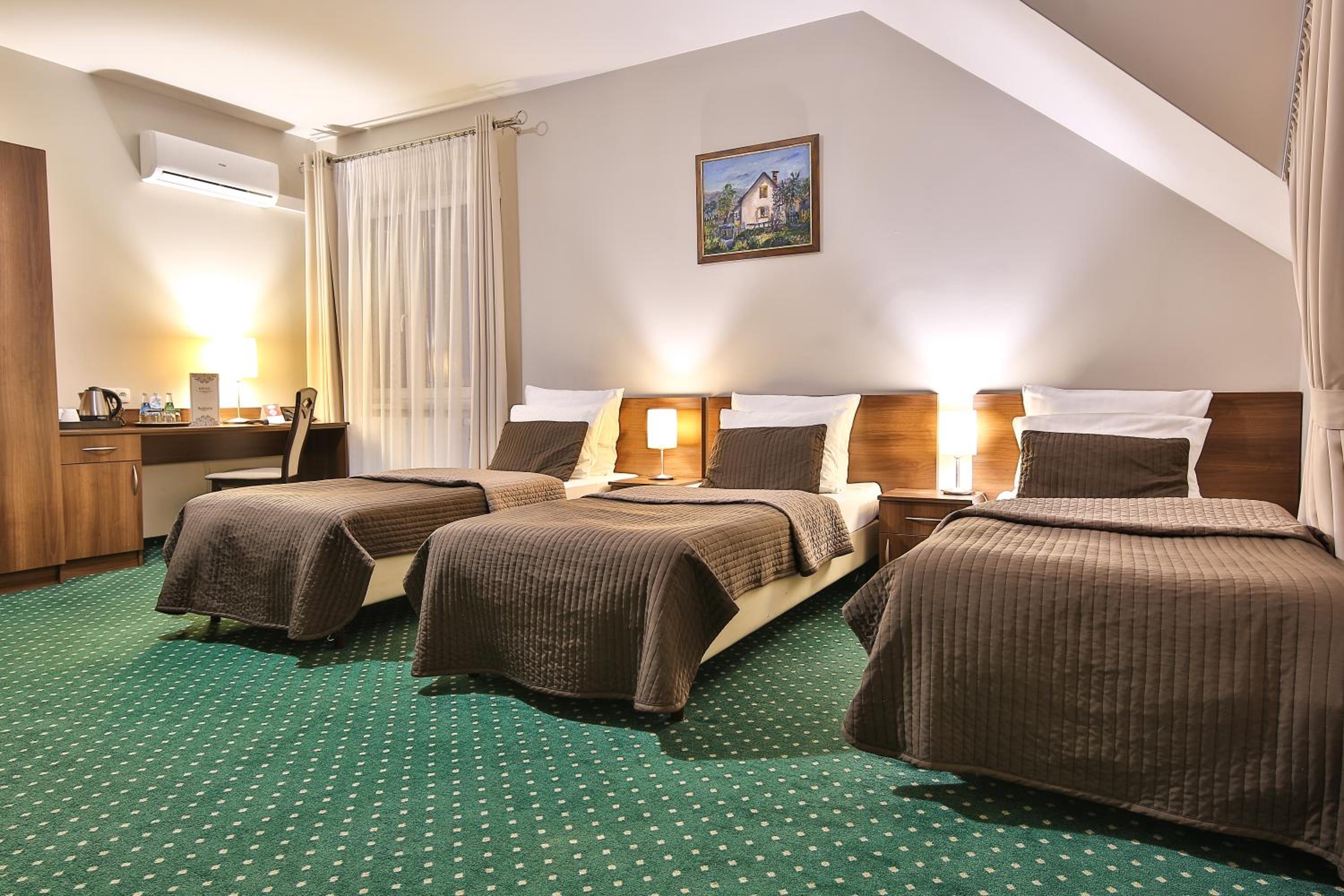 Comfort Triple Room photo 3