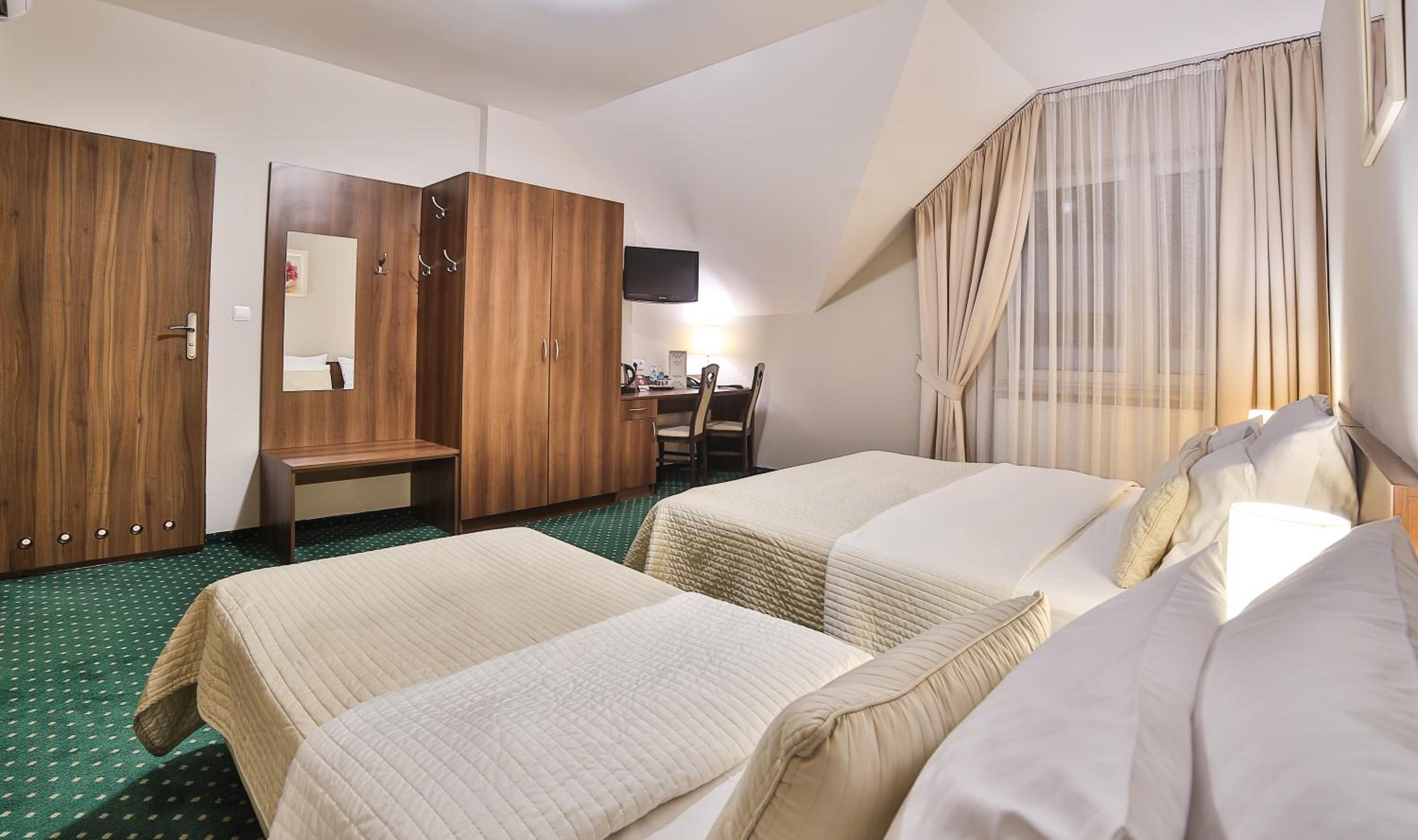 Comfort Triple Room photo 2