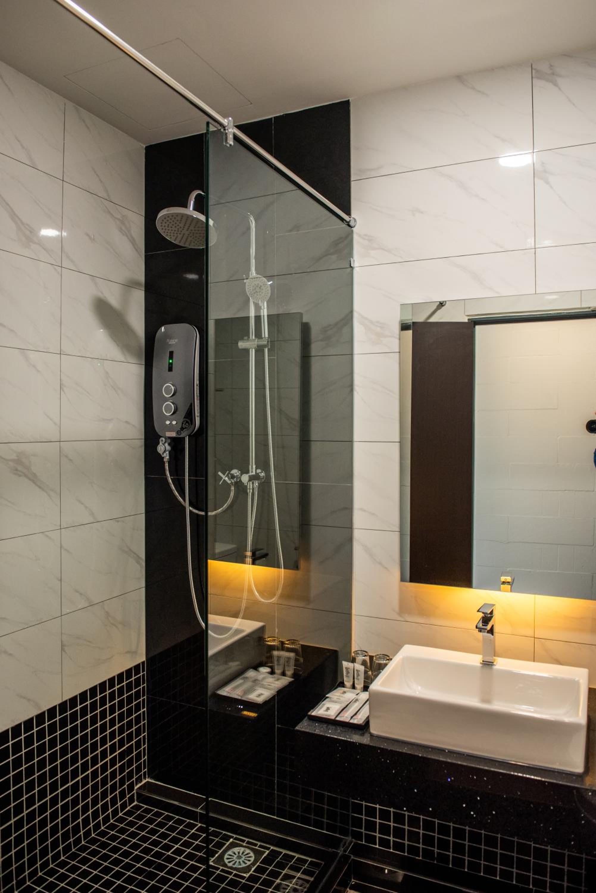 Superior Twin Room - Photo 5