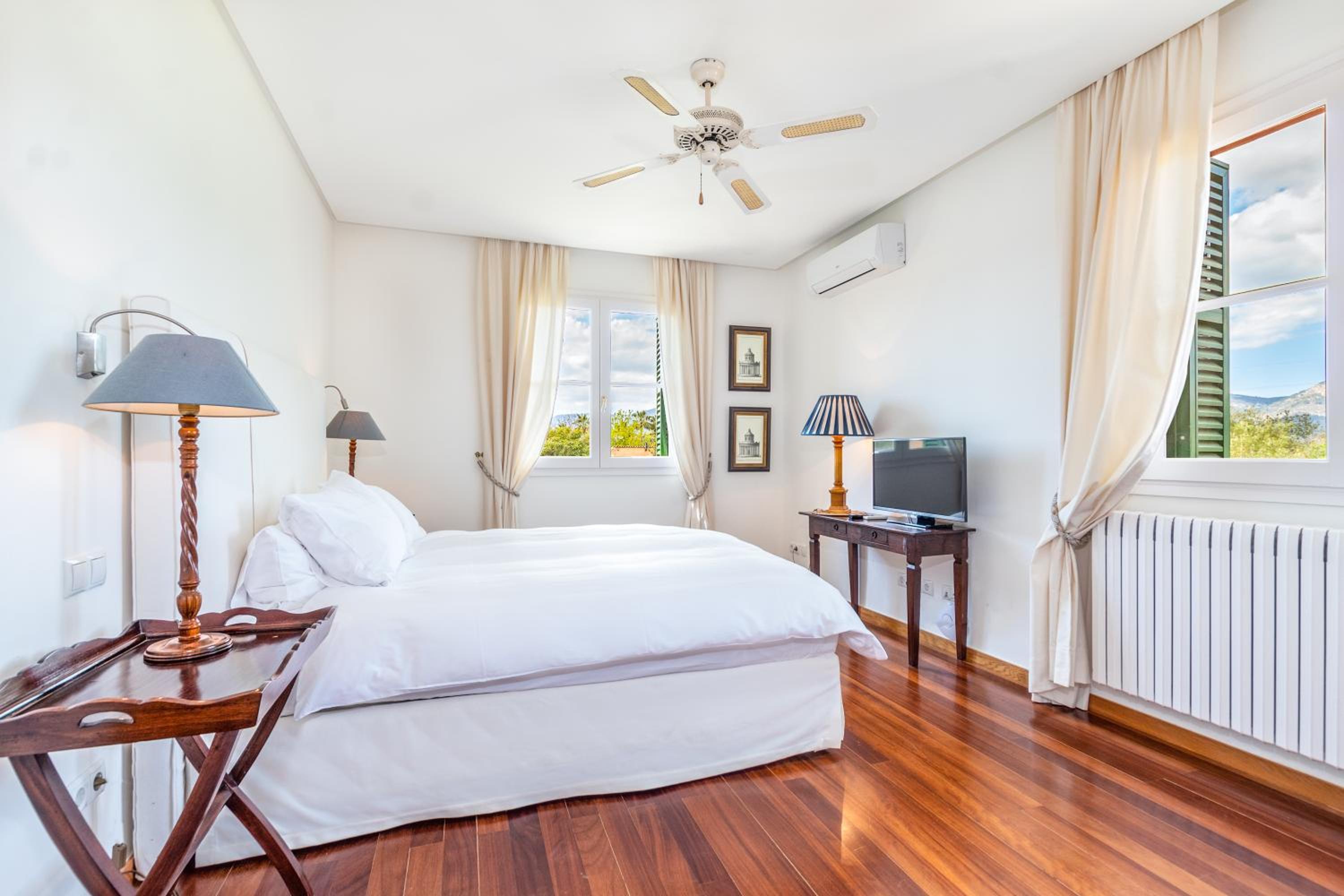 Large Double Room photo 3