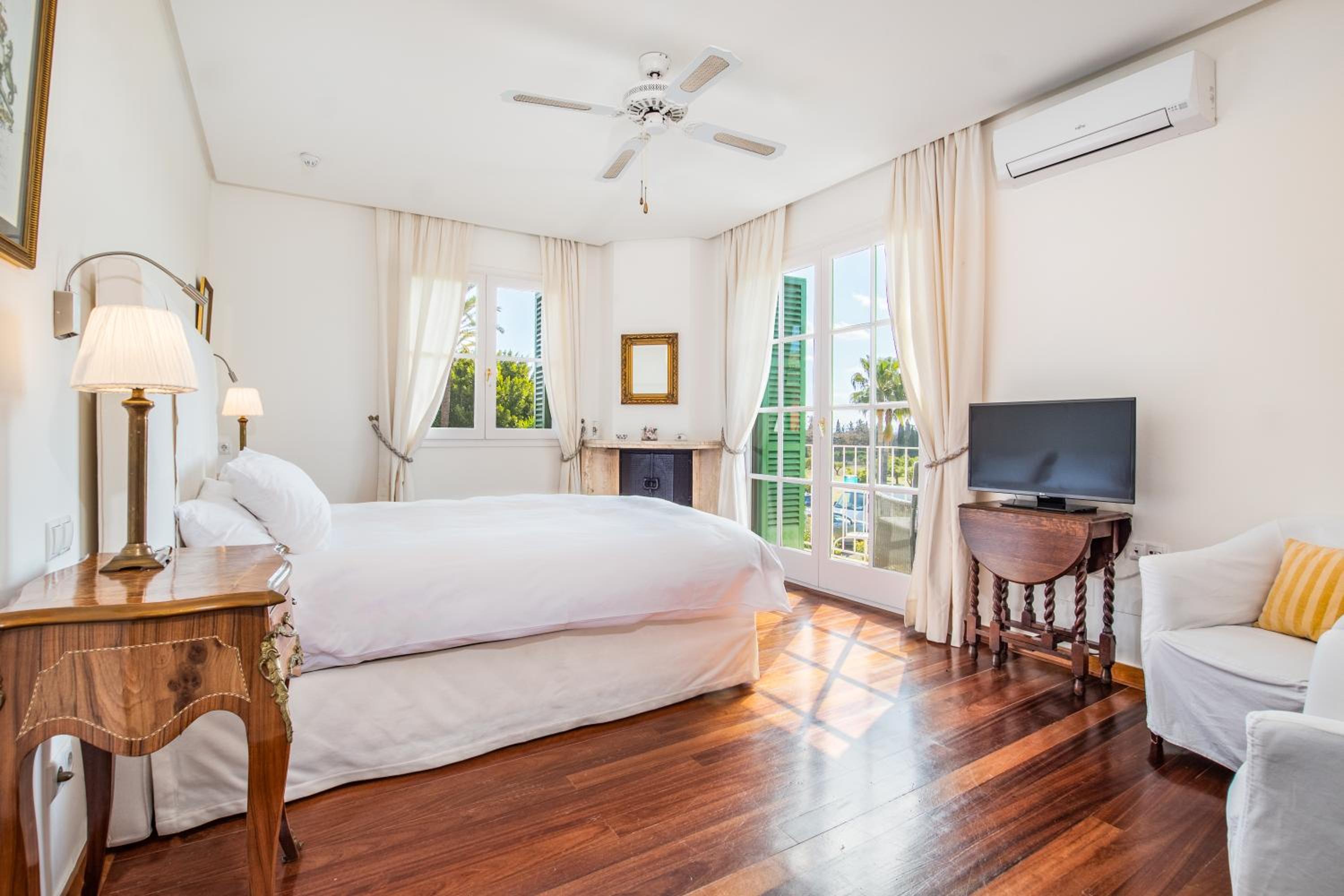 Double Room with Garden View photo 2
