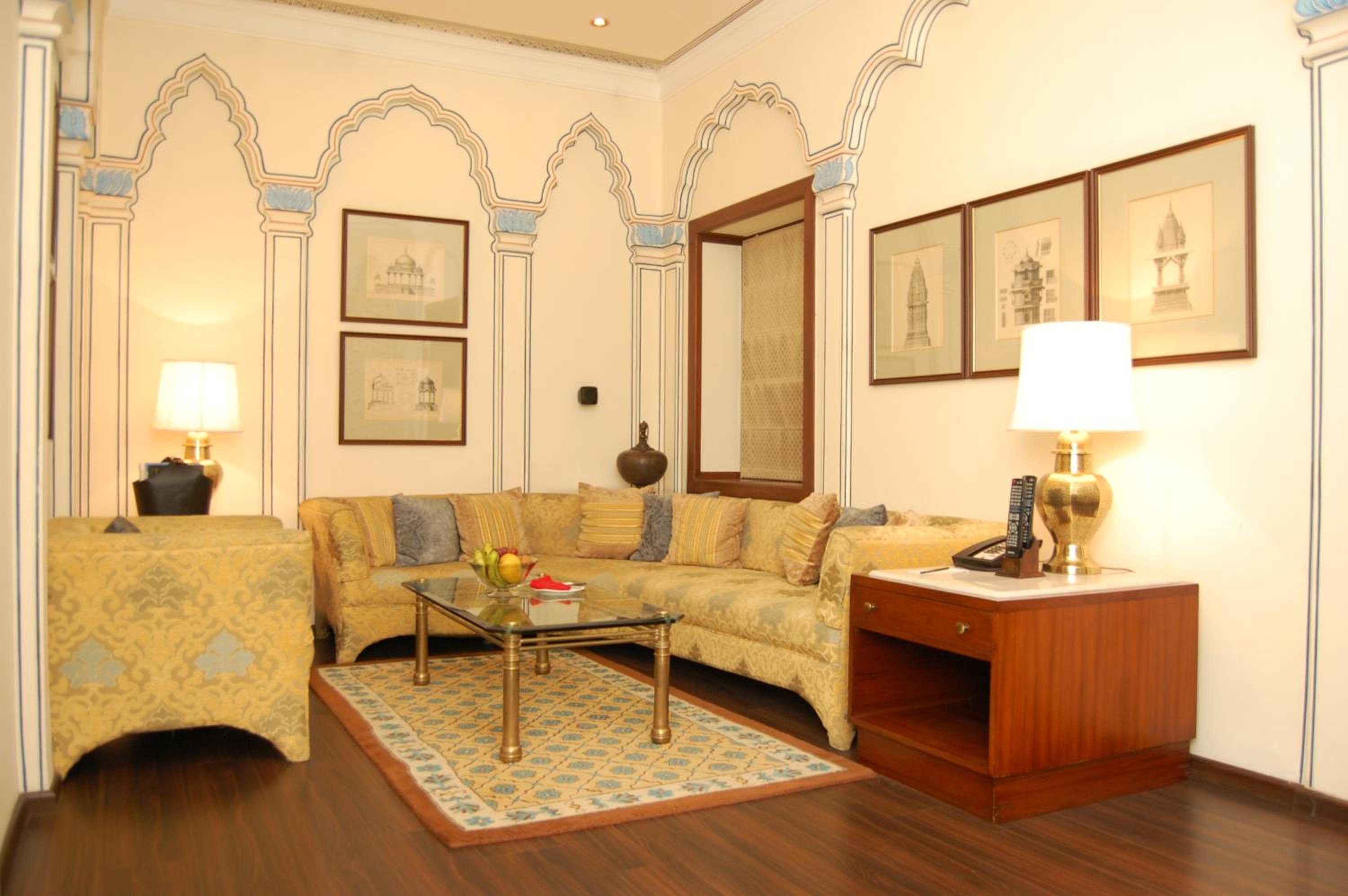 Deluxe Suite - Photo 5