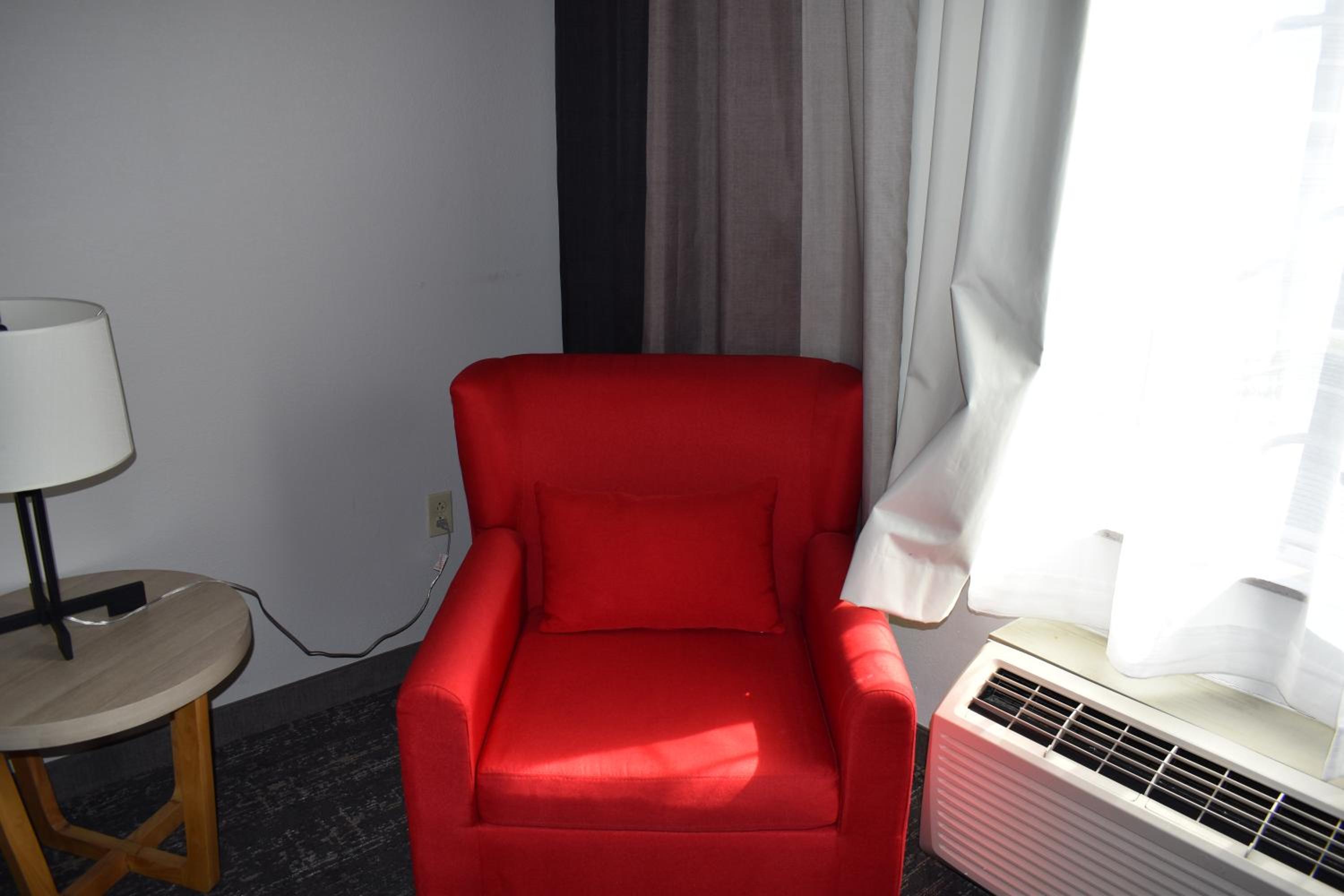 Queen Room with Two Queen Beds - Non-Smoking - Photo 1