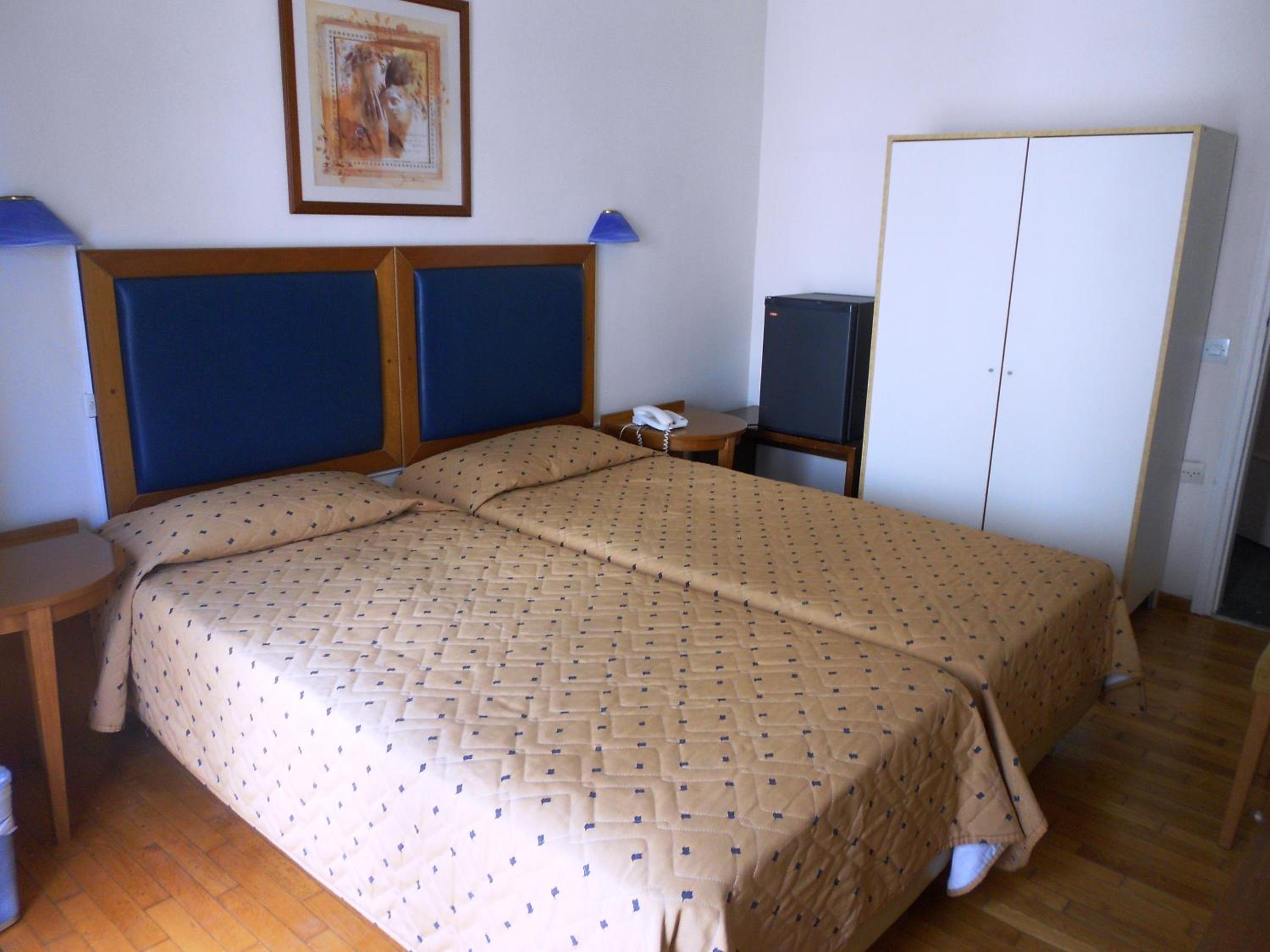 Double or Twin Room photo 1