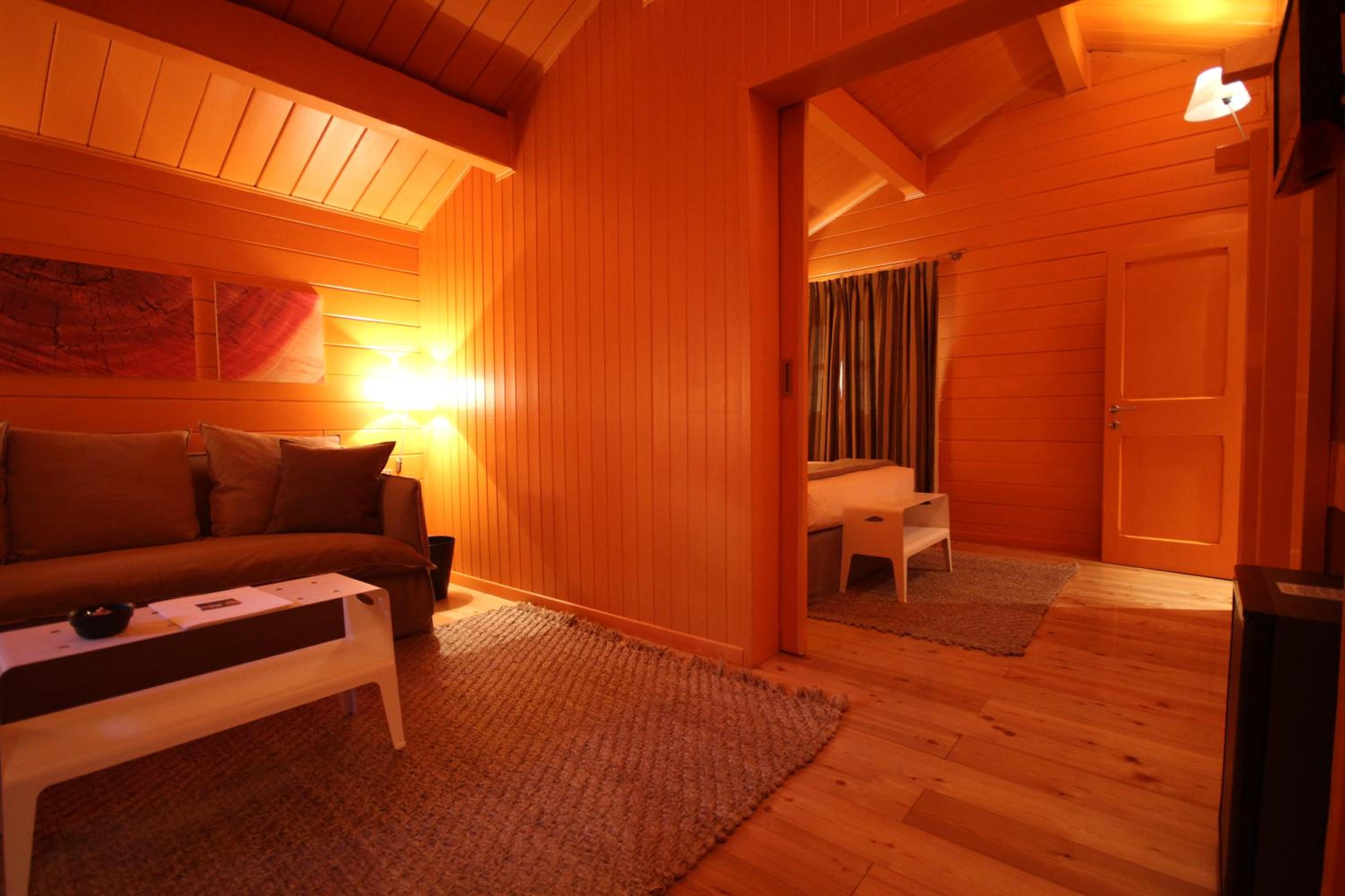 Chalet (3 Adults) - Photo 7