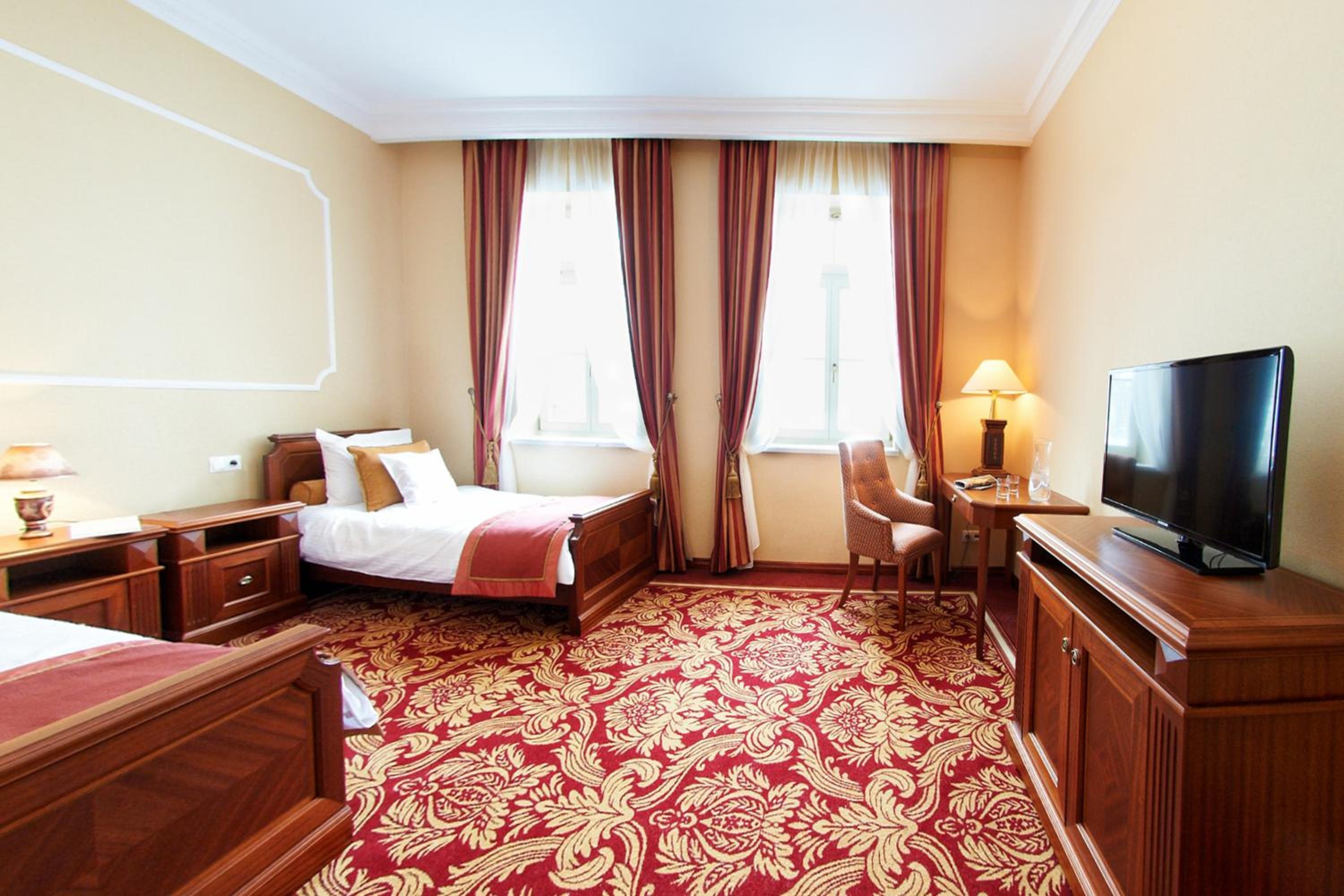 Deluxe Double or Twin Room - Photo 5