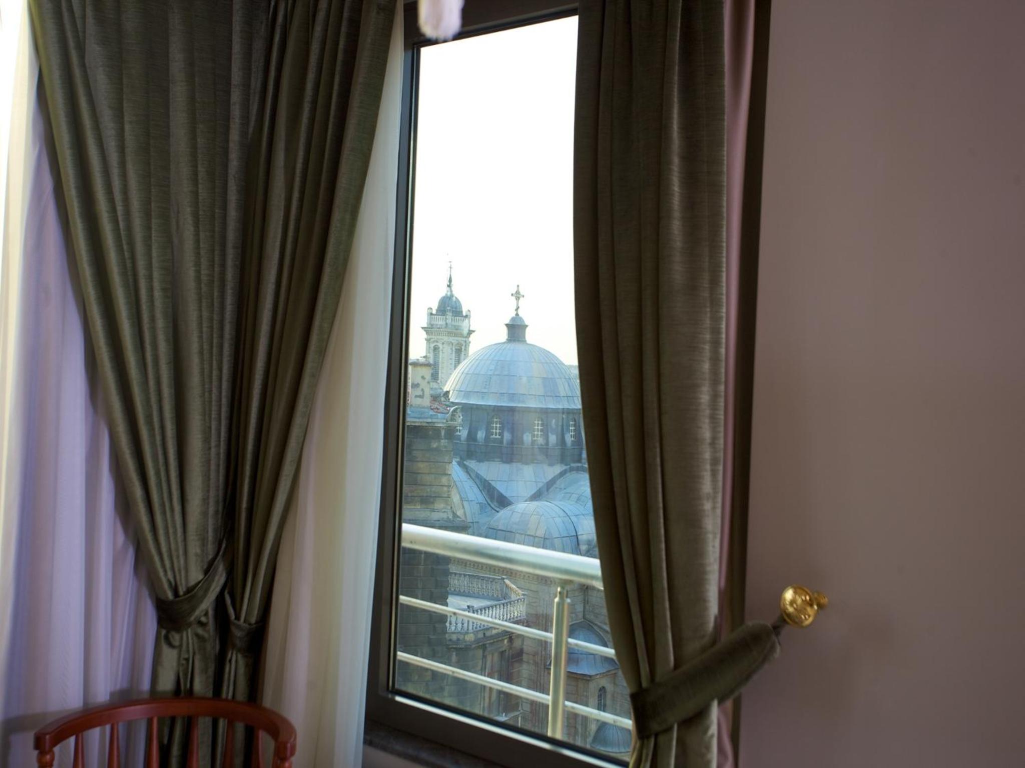 Penthouse Suite with Taksim Square View photo 3