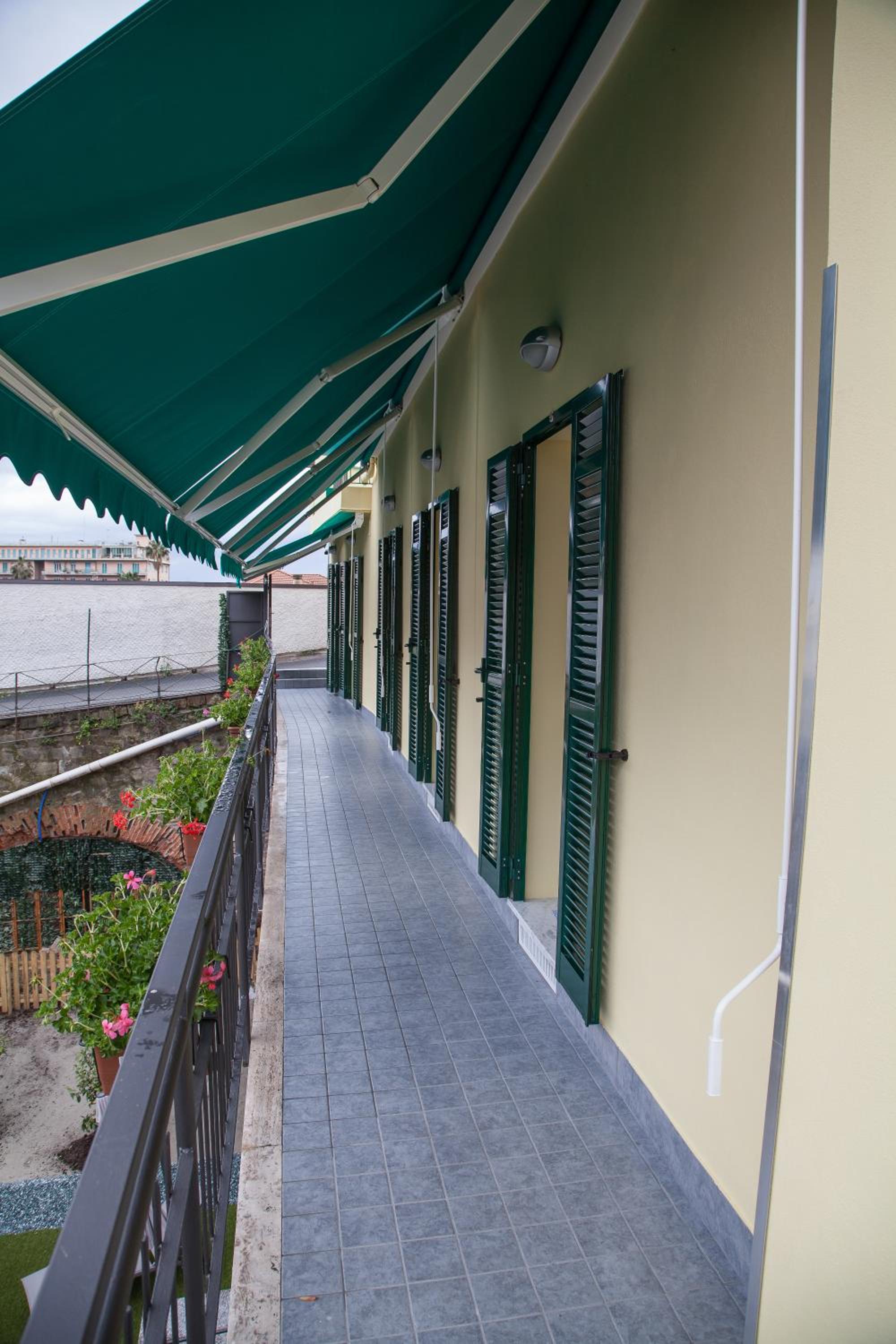 Deluxe Double or Twin Room with Garden View - Photo 26