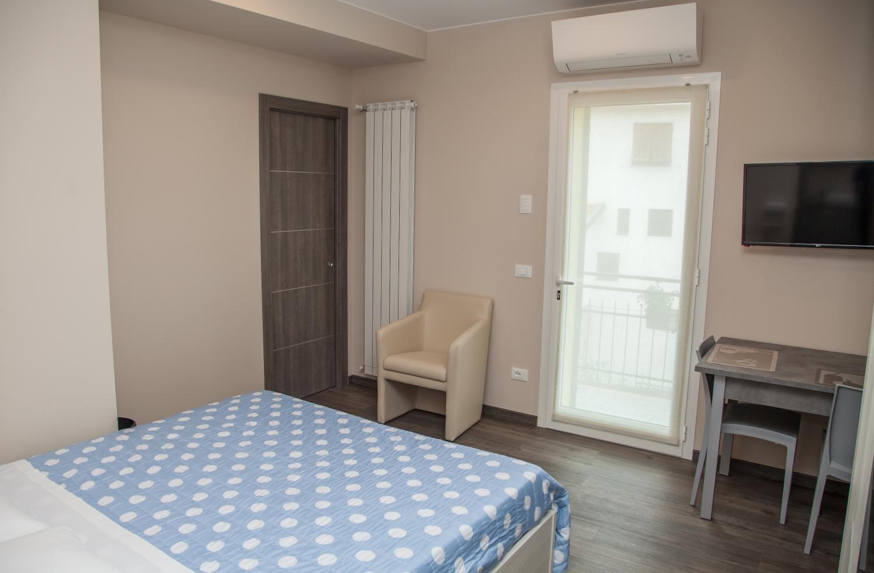 Deluxe Double or Twin Room with Garden View - Photo 24