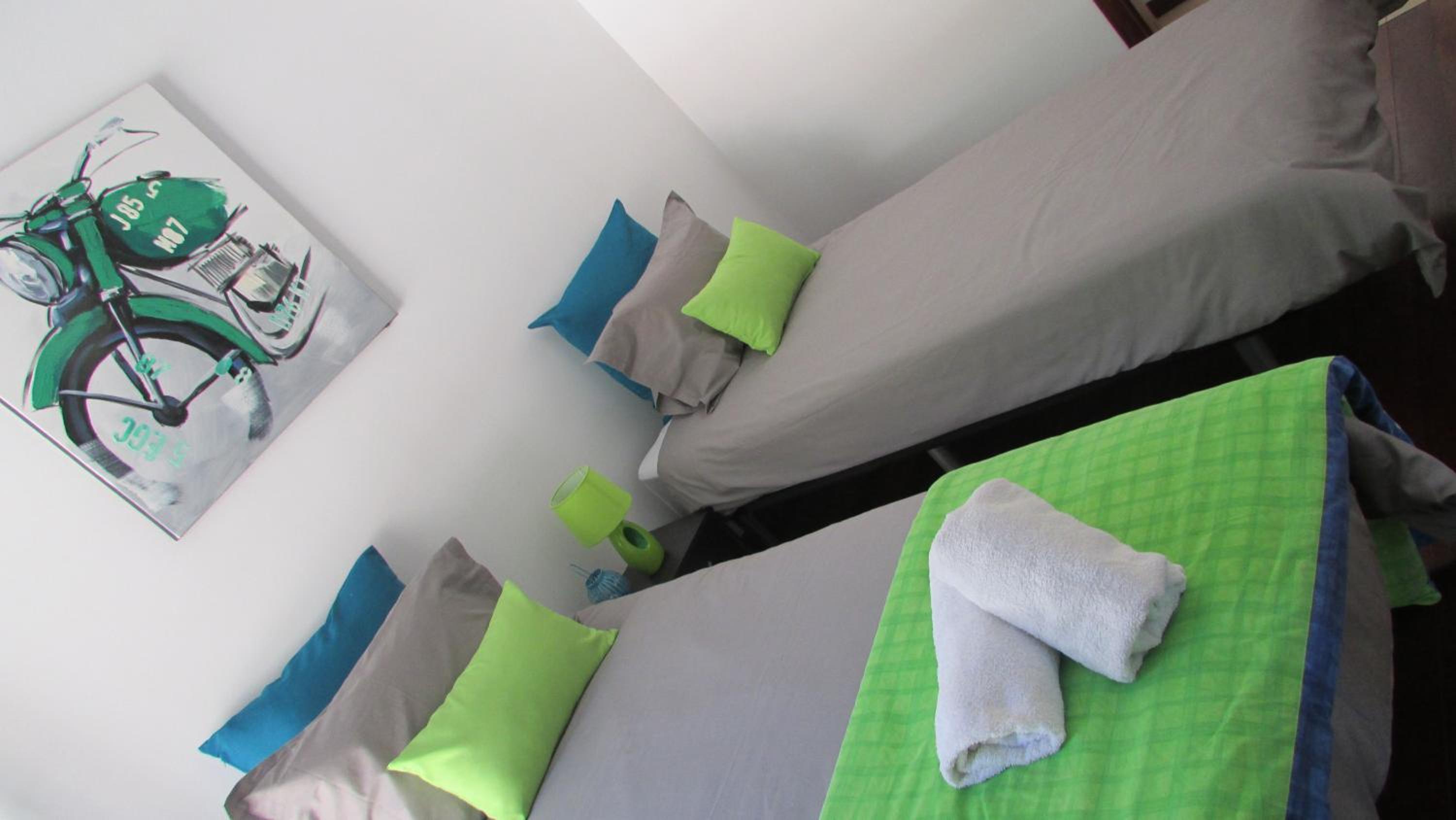 Apartment with Mountain View - Photo 11