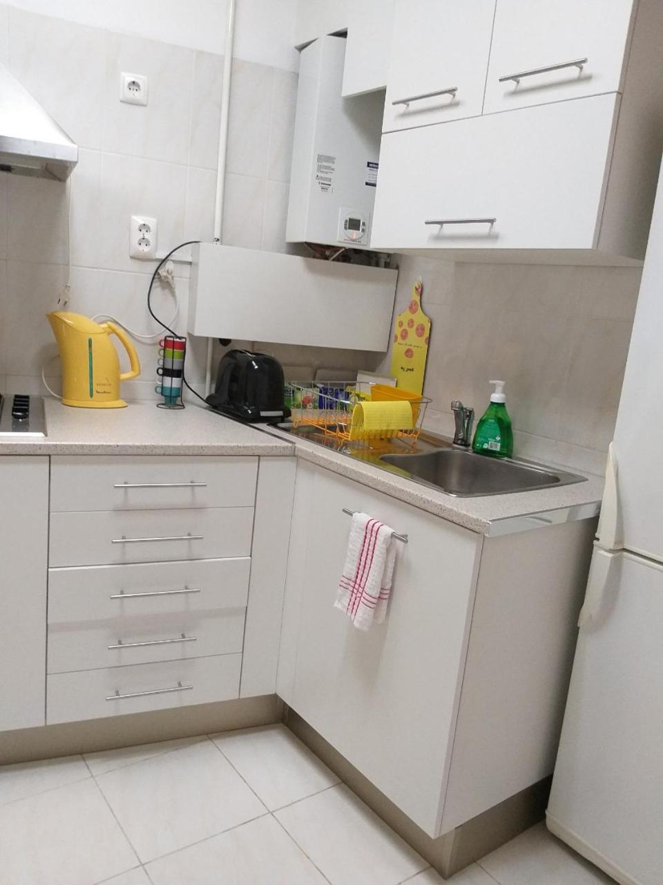 Two-Bedroom Apartment - Photo 14