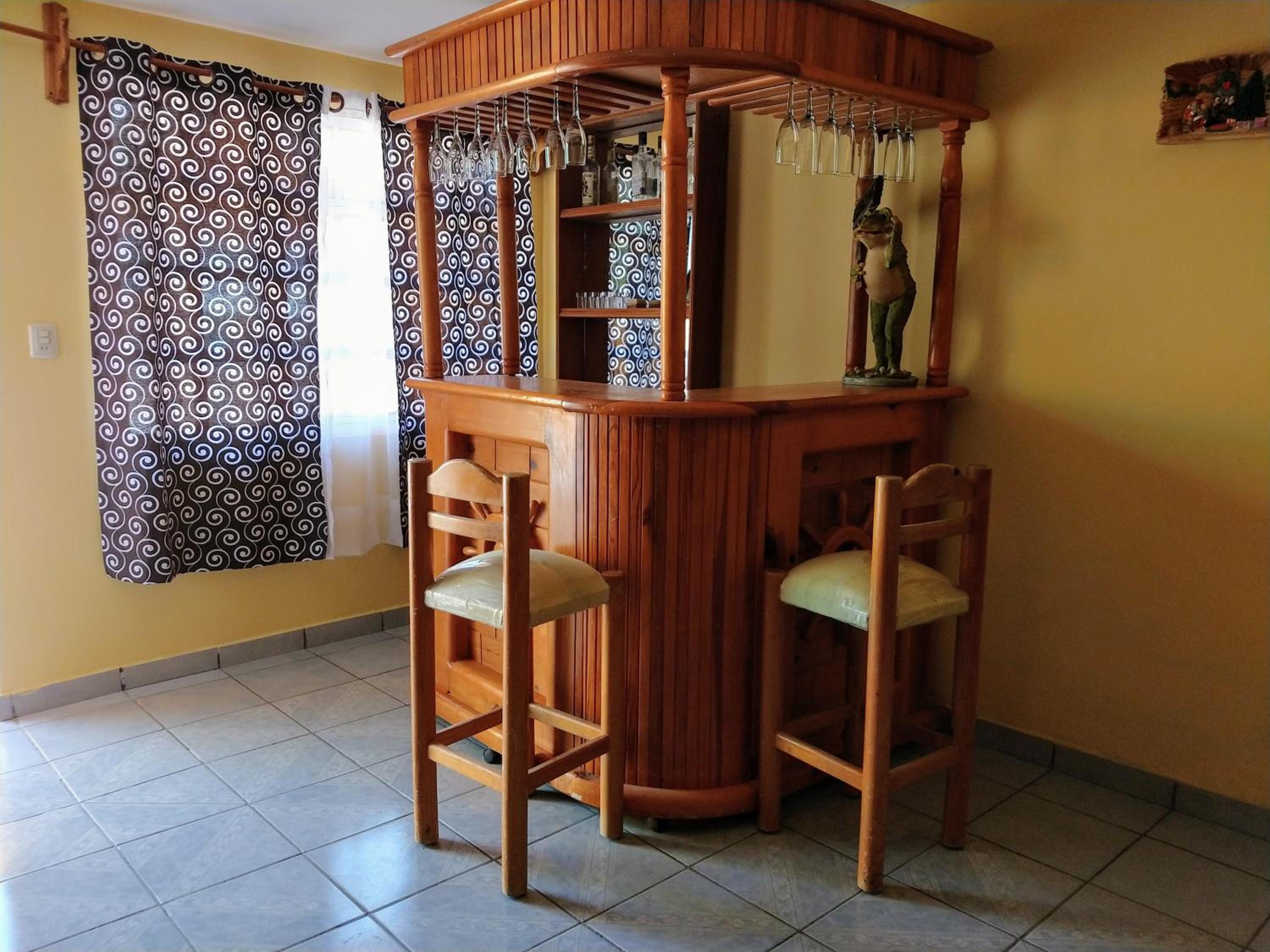 Family Room with Private Bathroom photo 3