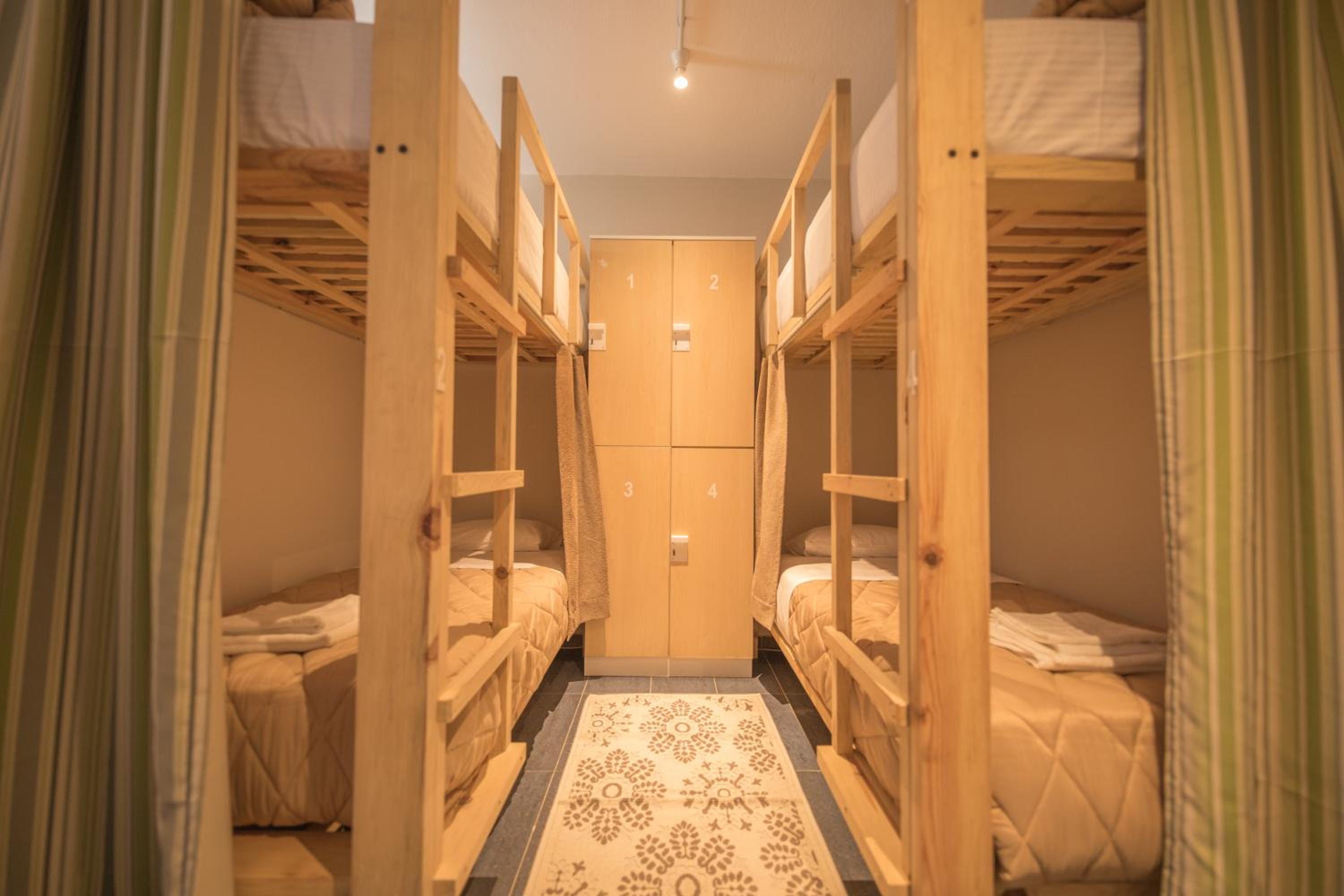 Bed in 4-Bed Mixed Dormitory Room photo 2