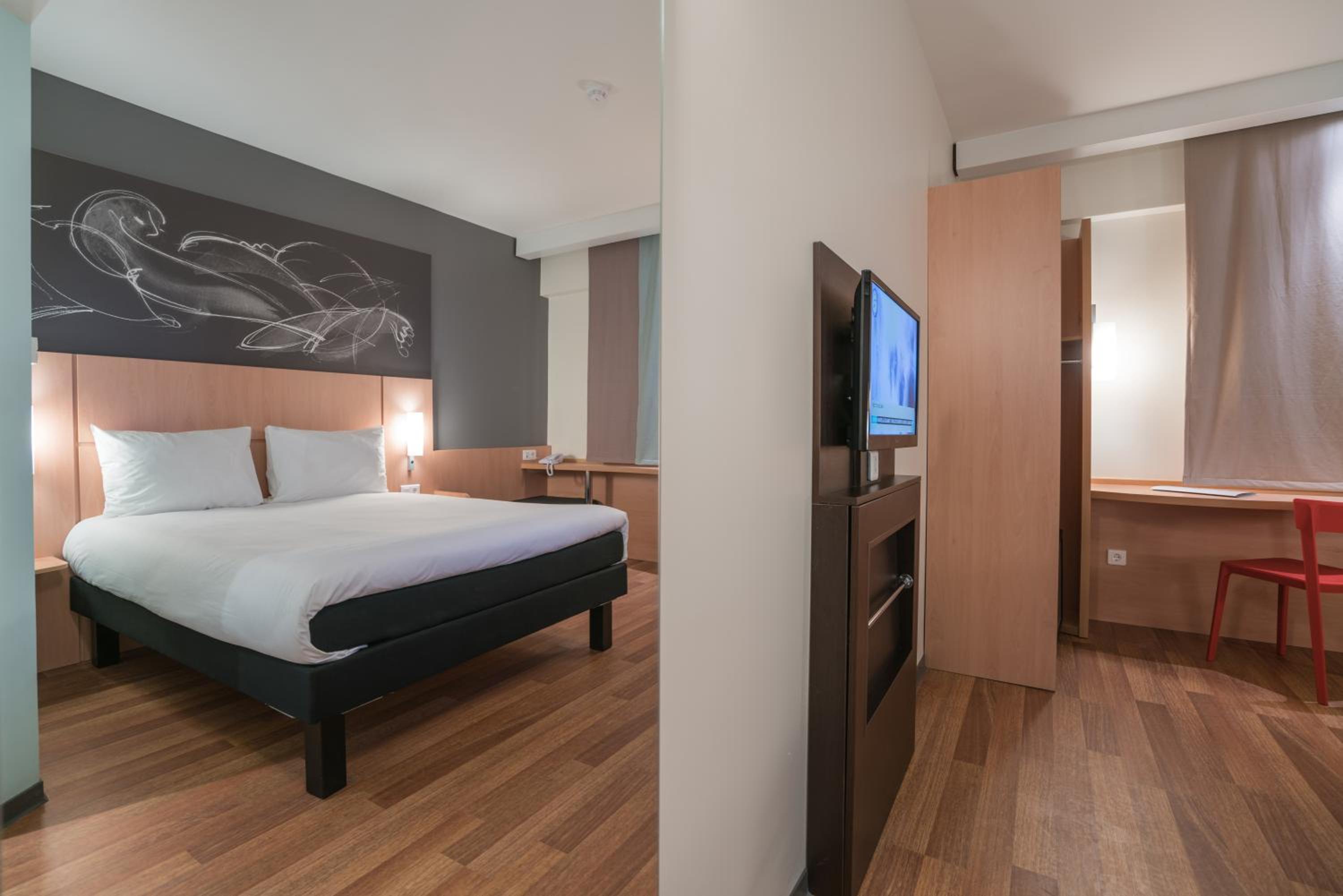 Standard Double Room photo 2
