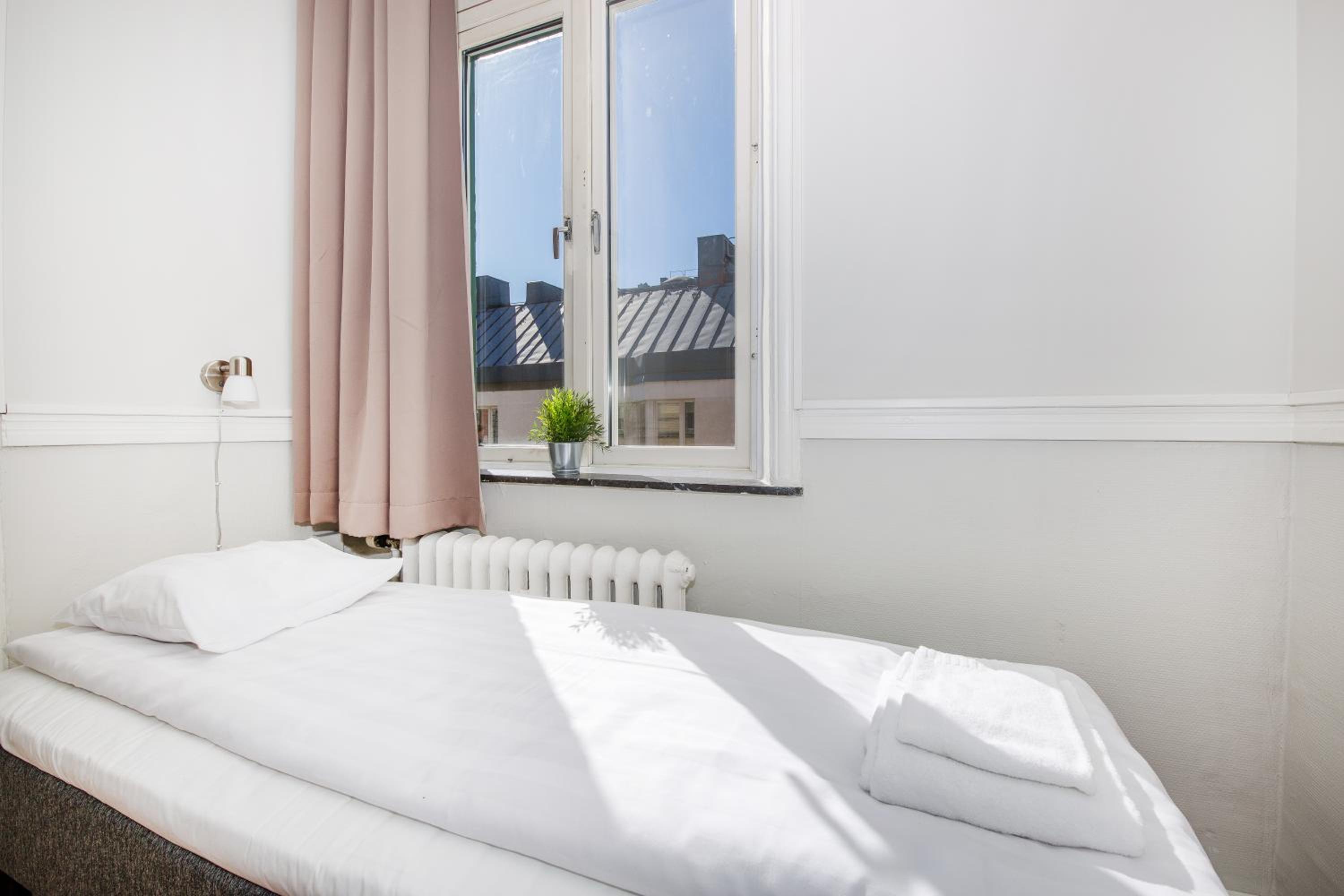 Single Room photo 1