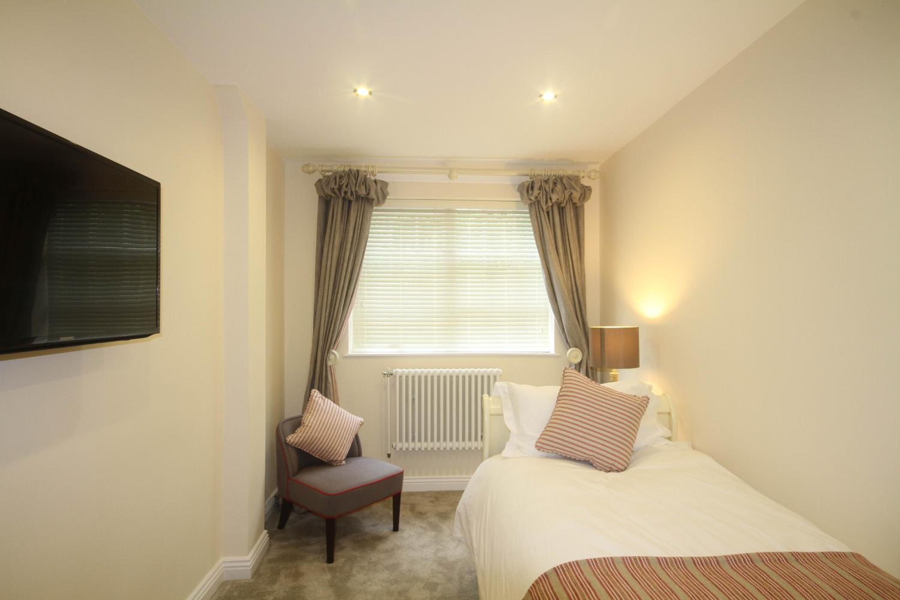 Family Suite (2 Adults + 2 Children) photo 3