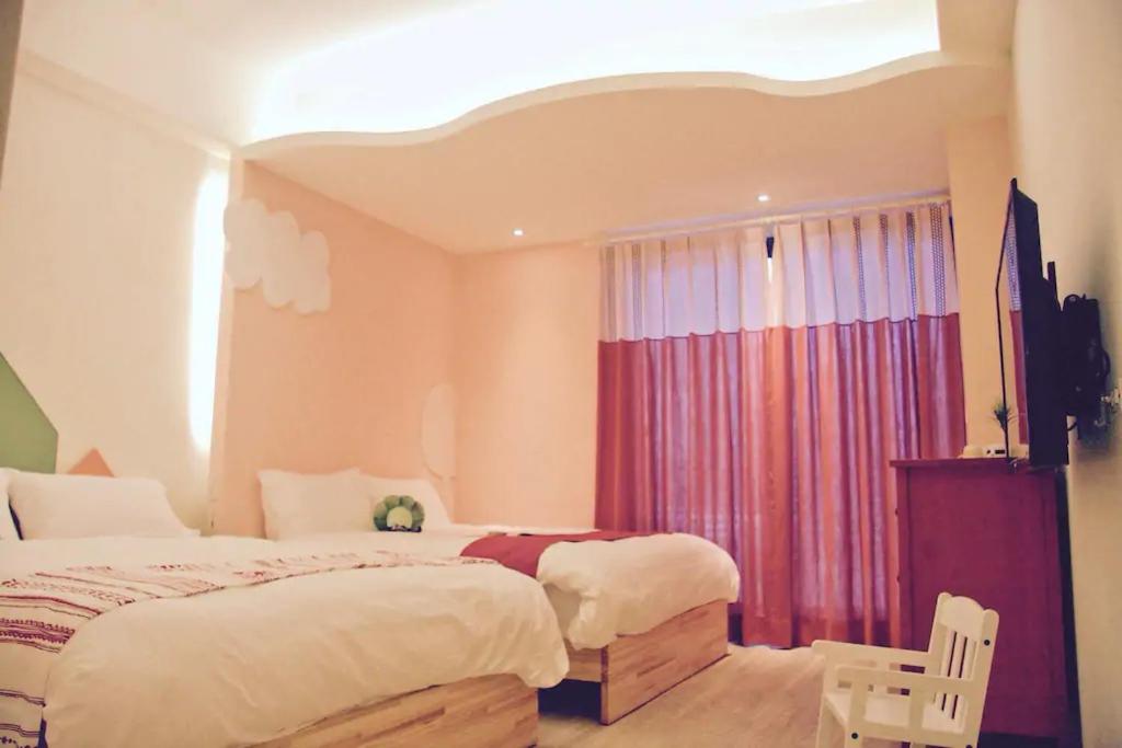 Quadruple Room with Private Bathroom photo 2