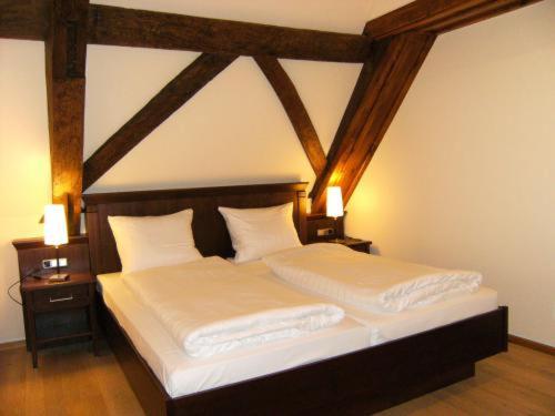 Double Room - Photo 8