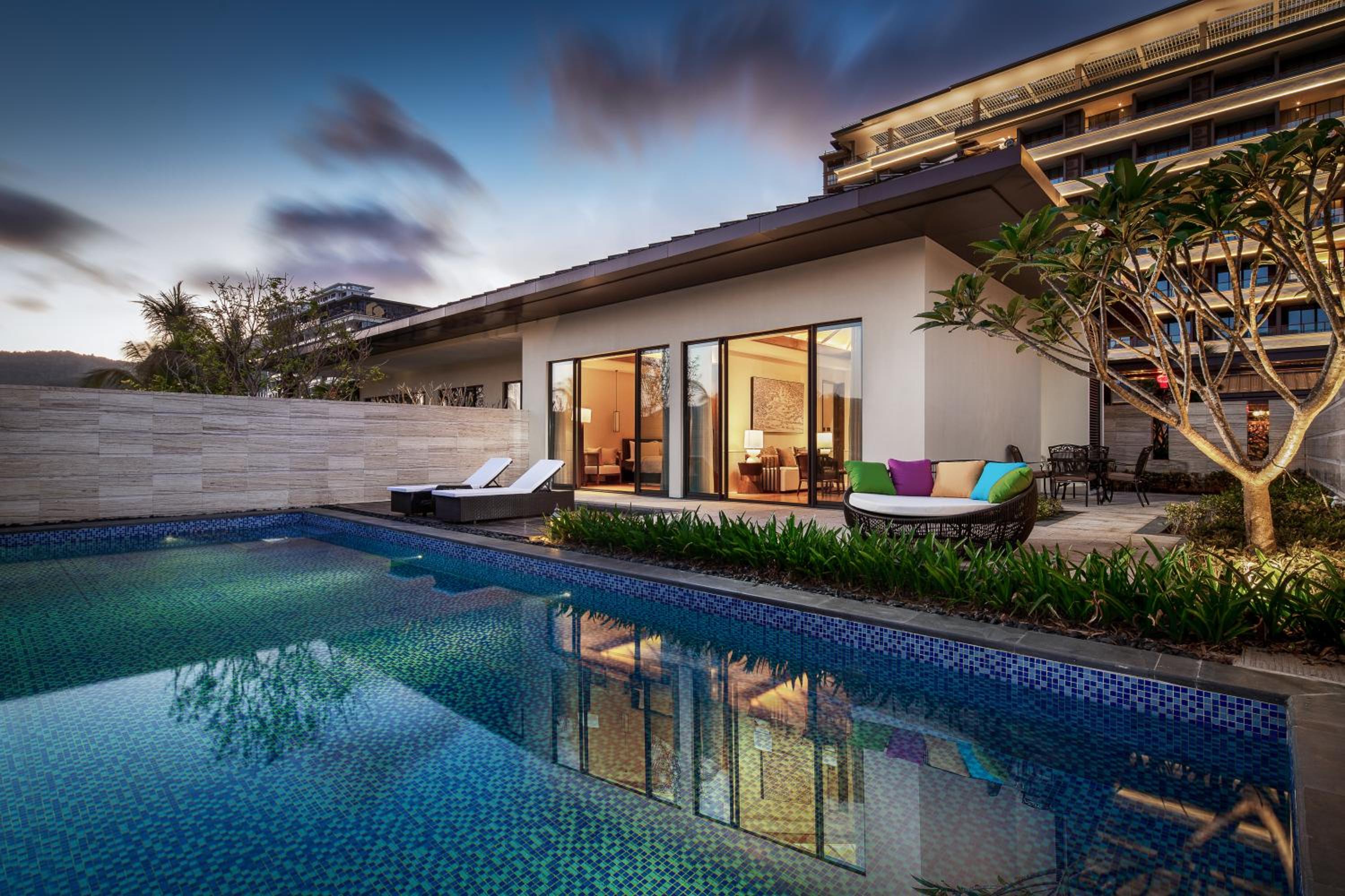 Deluxe Pool Villa