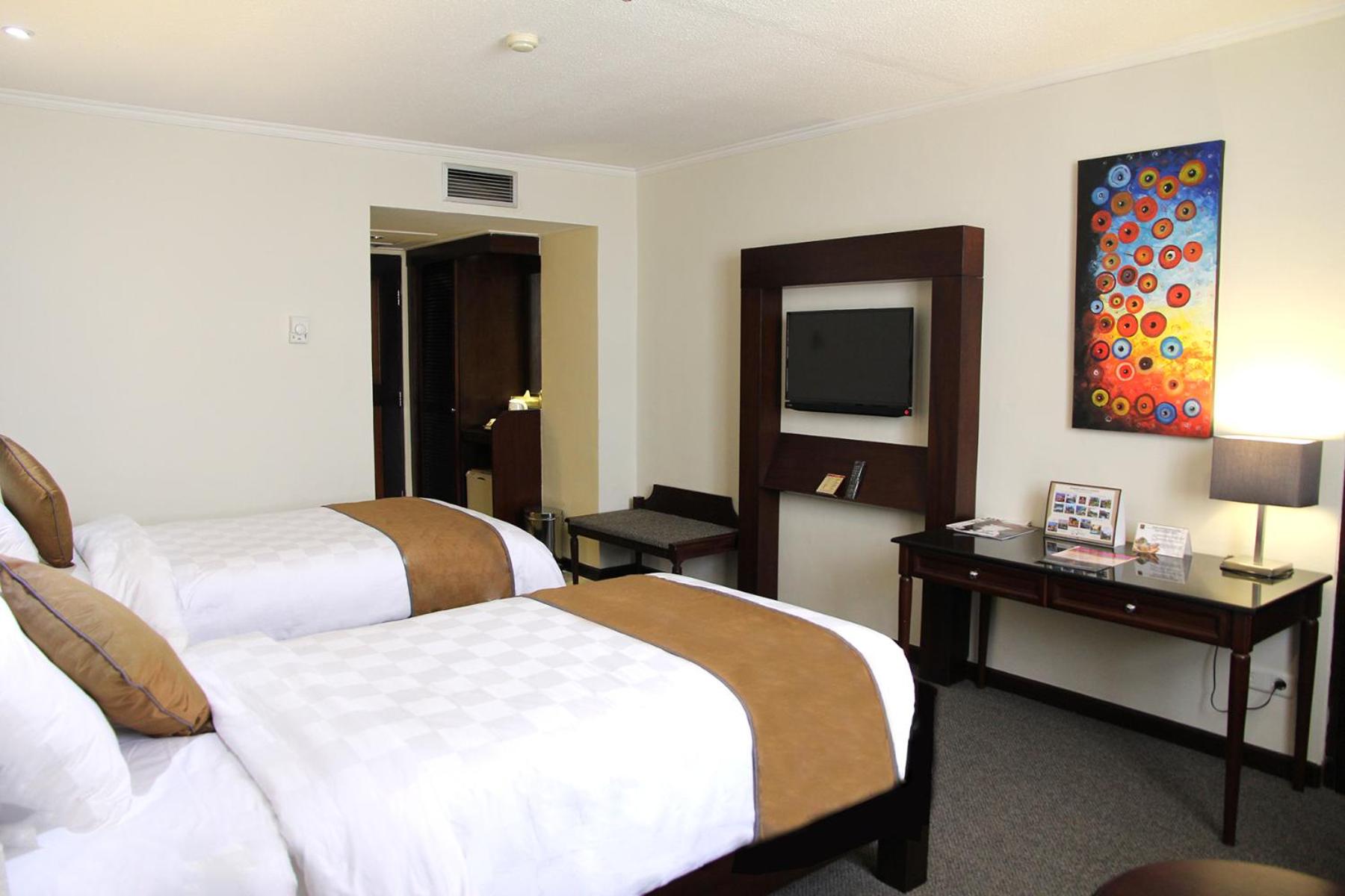 Executive Deluxe Room - Photo 3