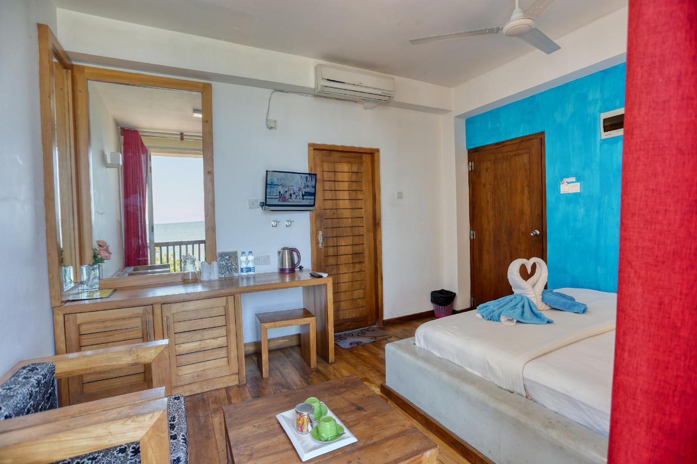 Deluxe Ocean View King Room