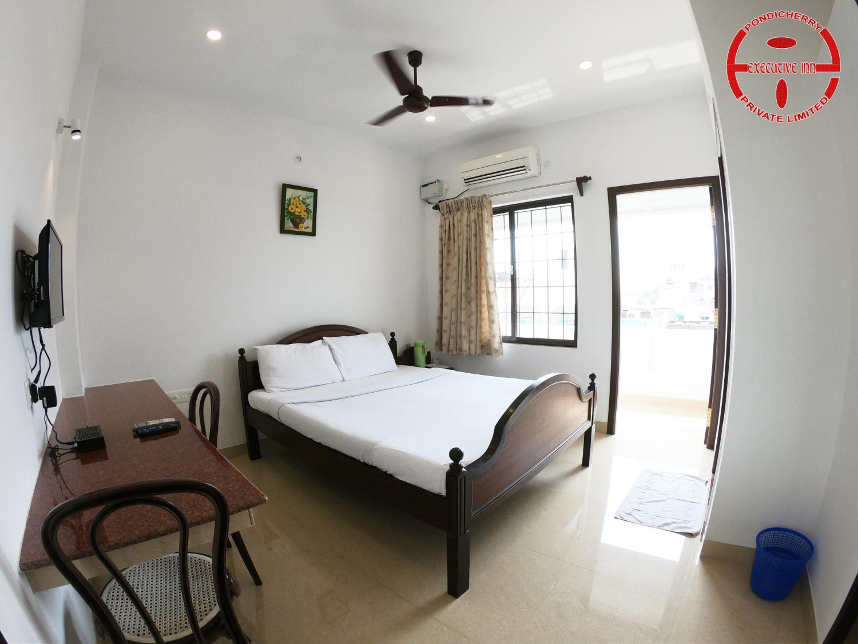Executive Room – THIS ROOM IS SEPARATE BLOCK (The Annex building is 492 ft away from the main building & Restaurant) - Photo 6