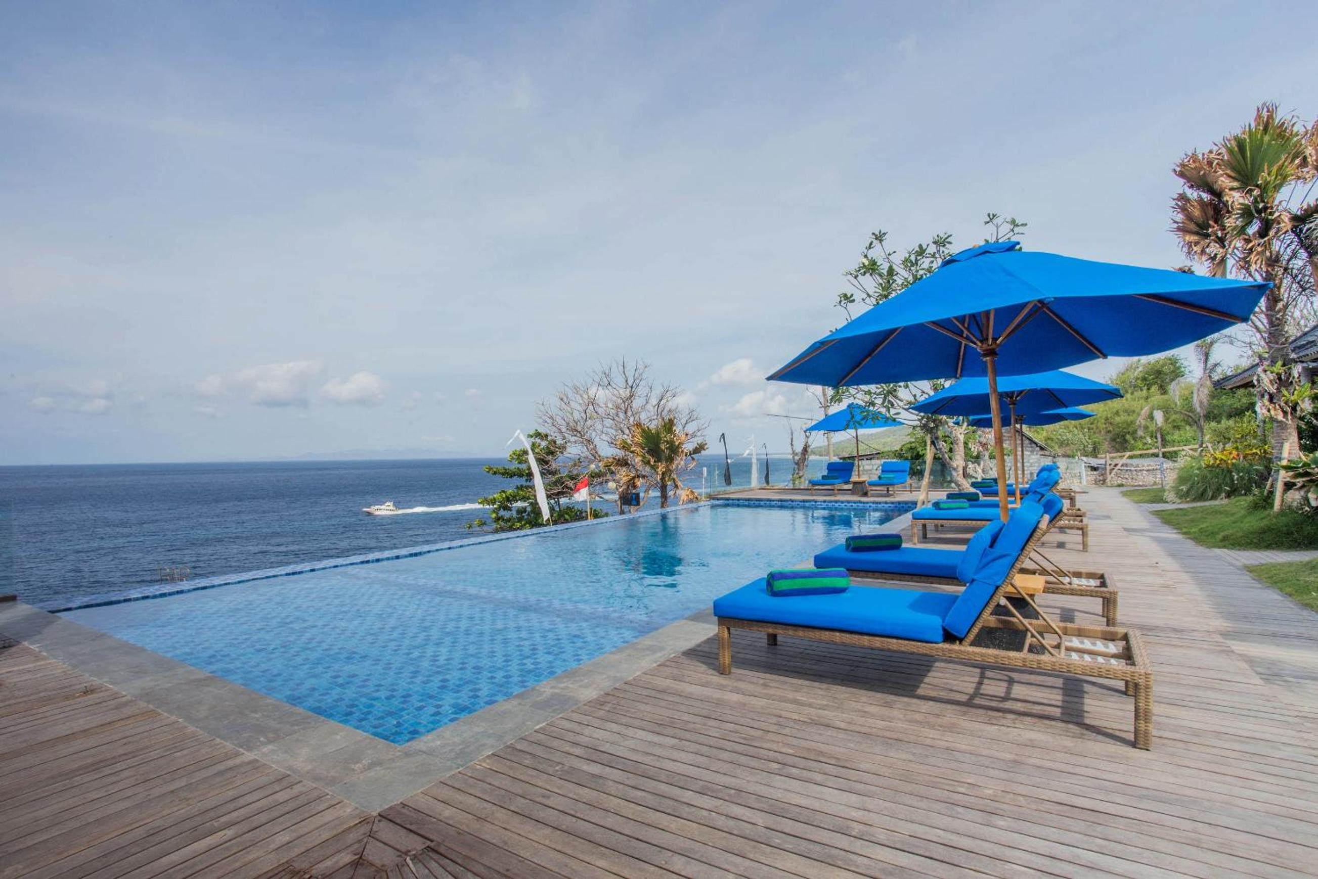 Bungalow with Sea View - Photo 13