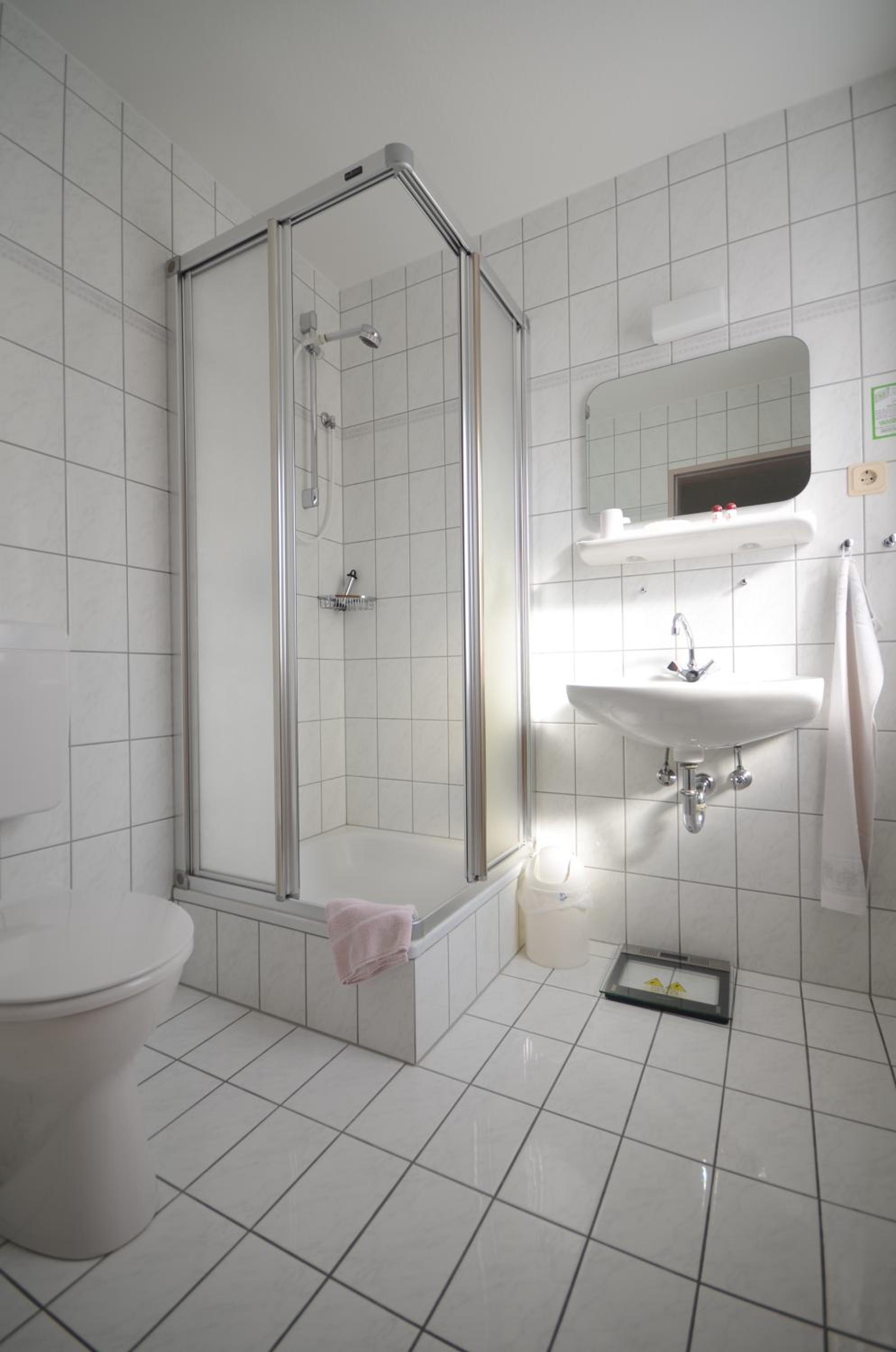 Single Room with Shower photo 2