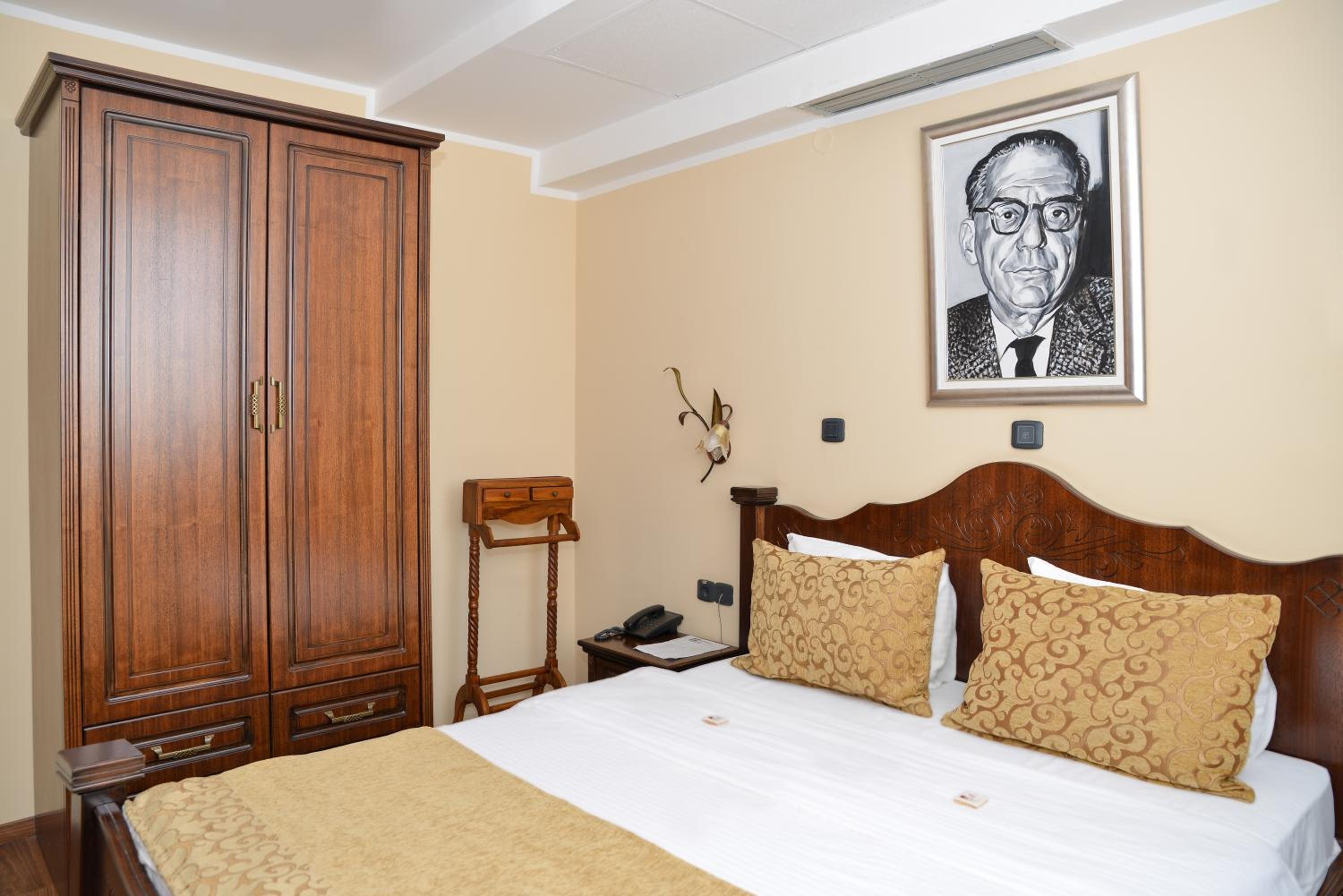 Suite with Terrace photo 3