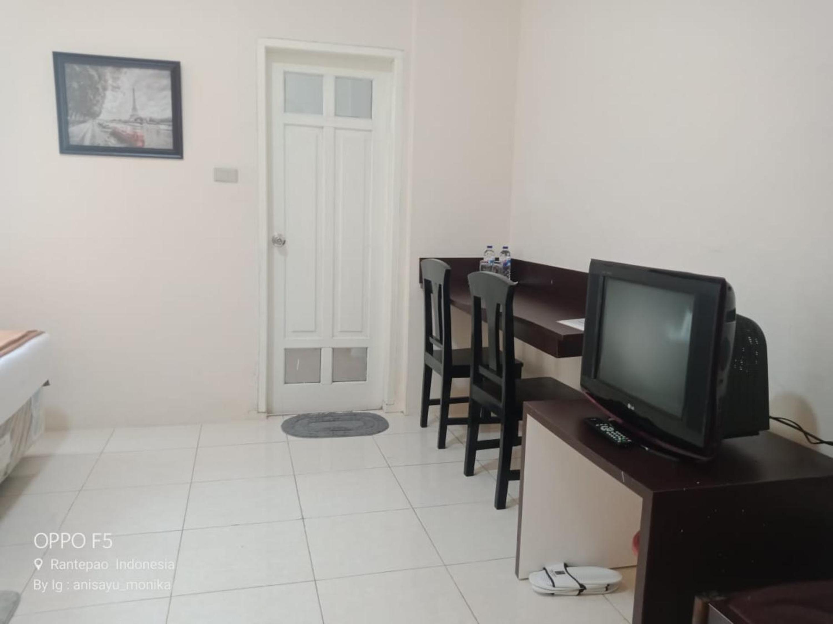 Deluxe Room - Photo 9