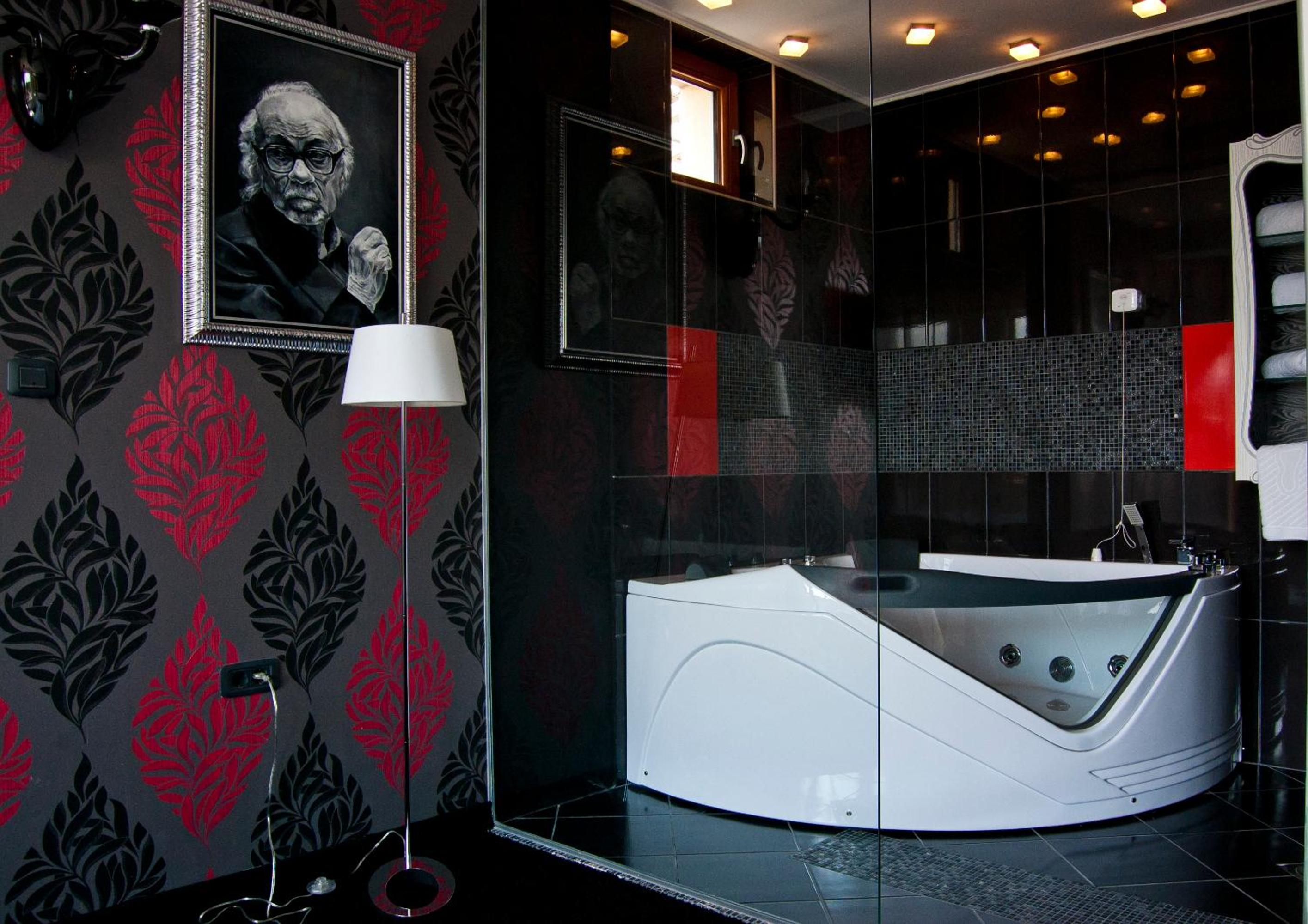 Suite with Spa Bath photo 3