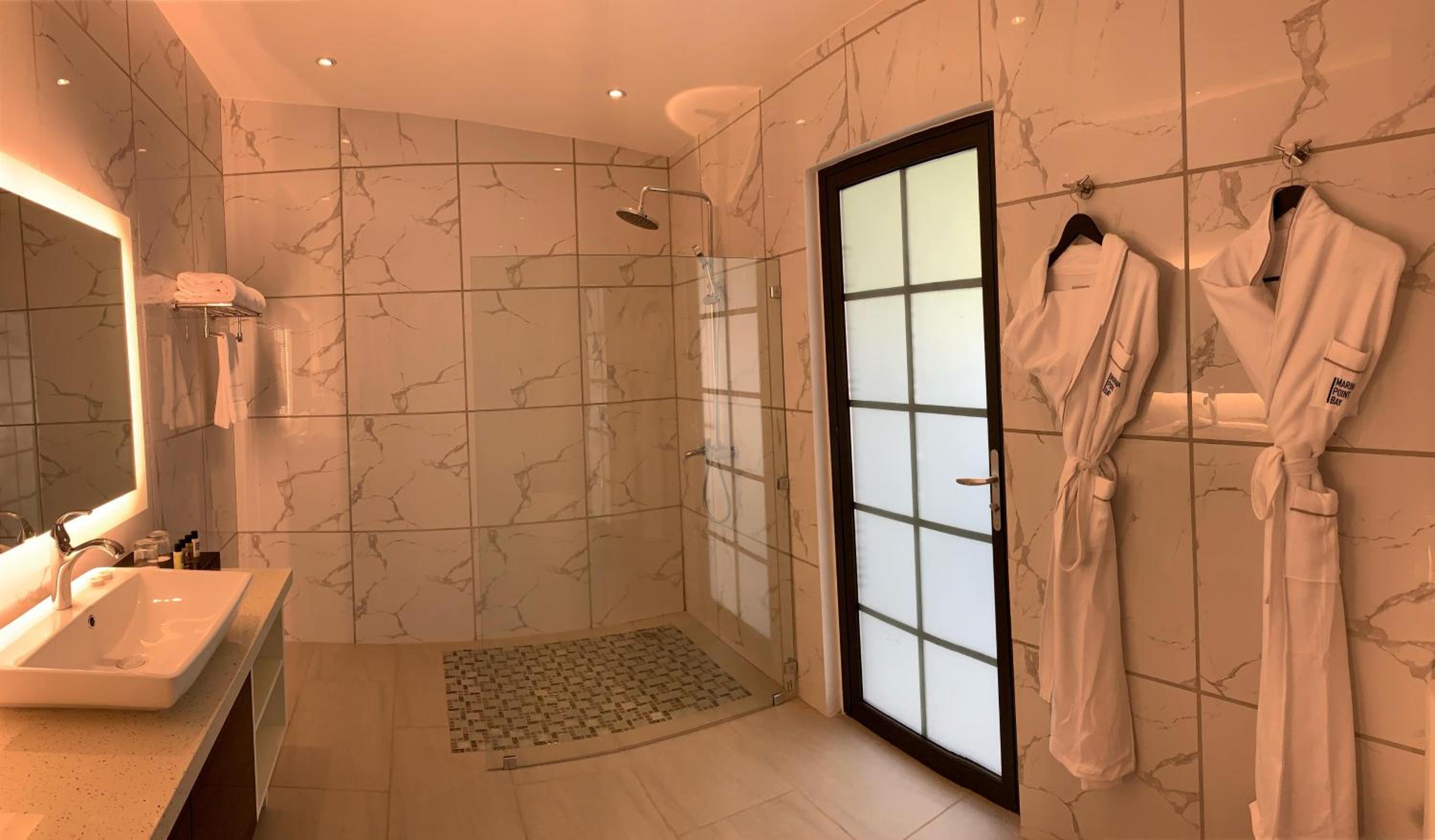 Suite with Private Pool - Photo 6