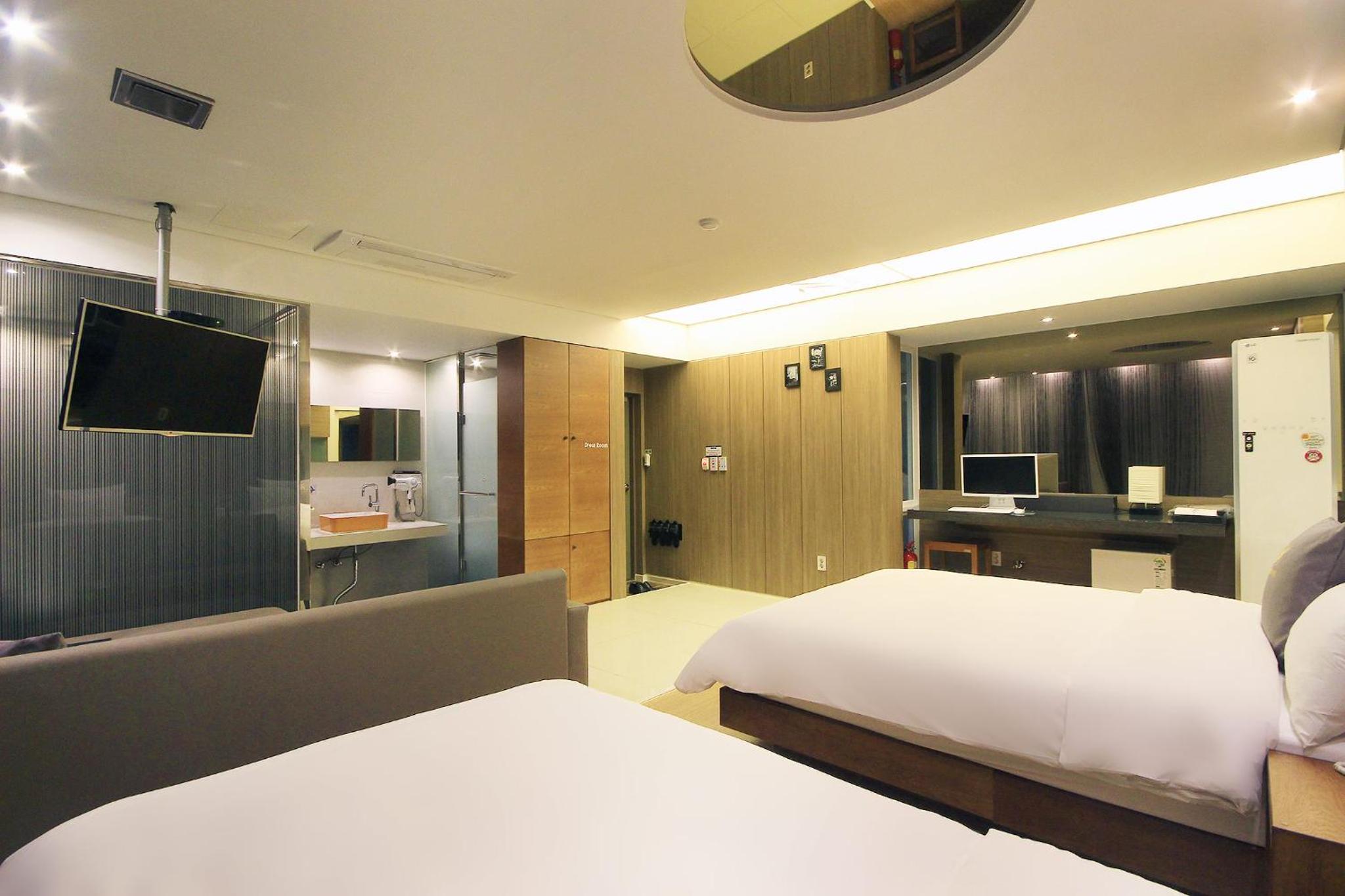 Deluxe Twin Room photo 1