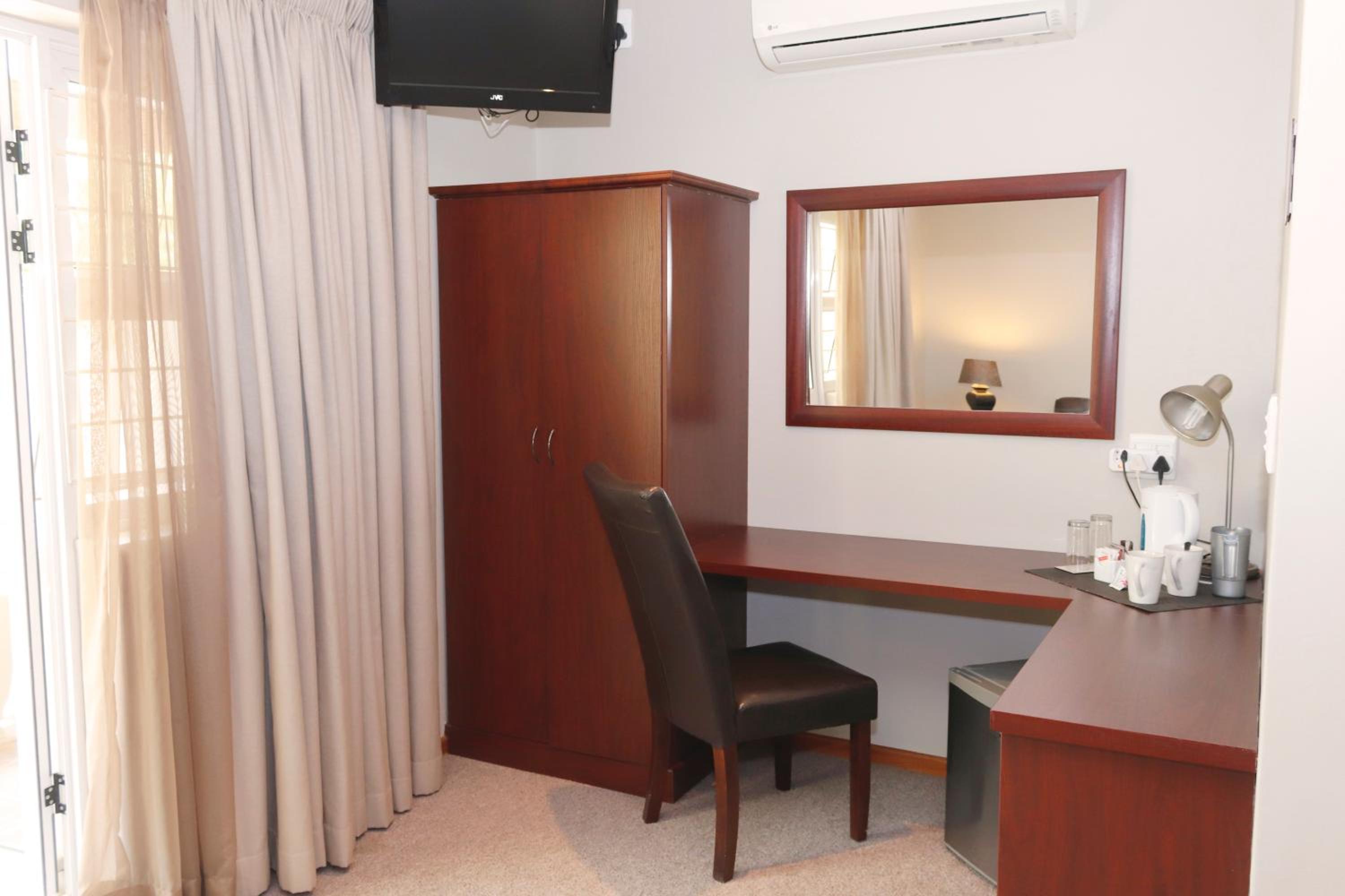 Deluxe Double Room - Photo 4