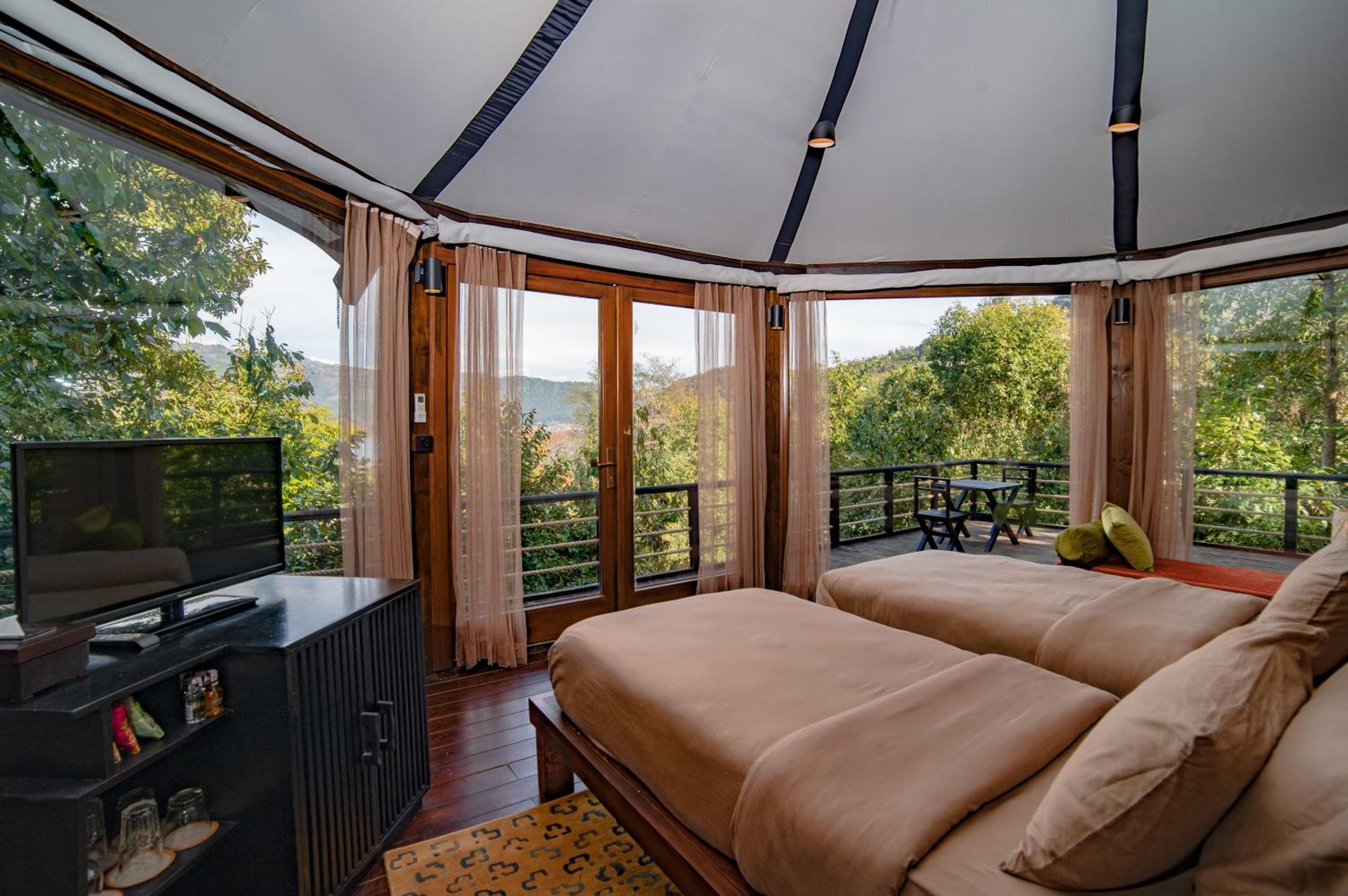 Classic Lake villa - Photo 23