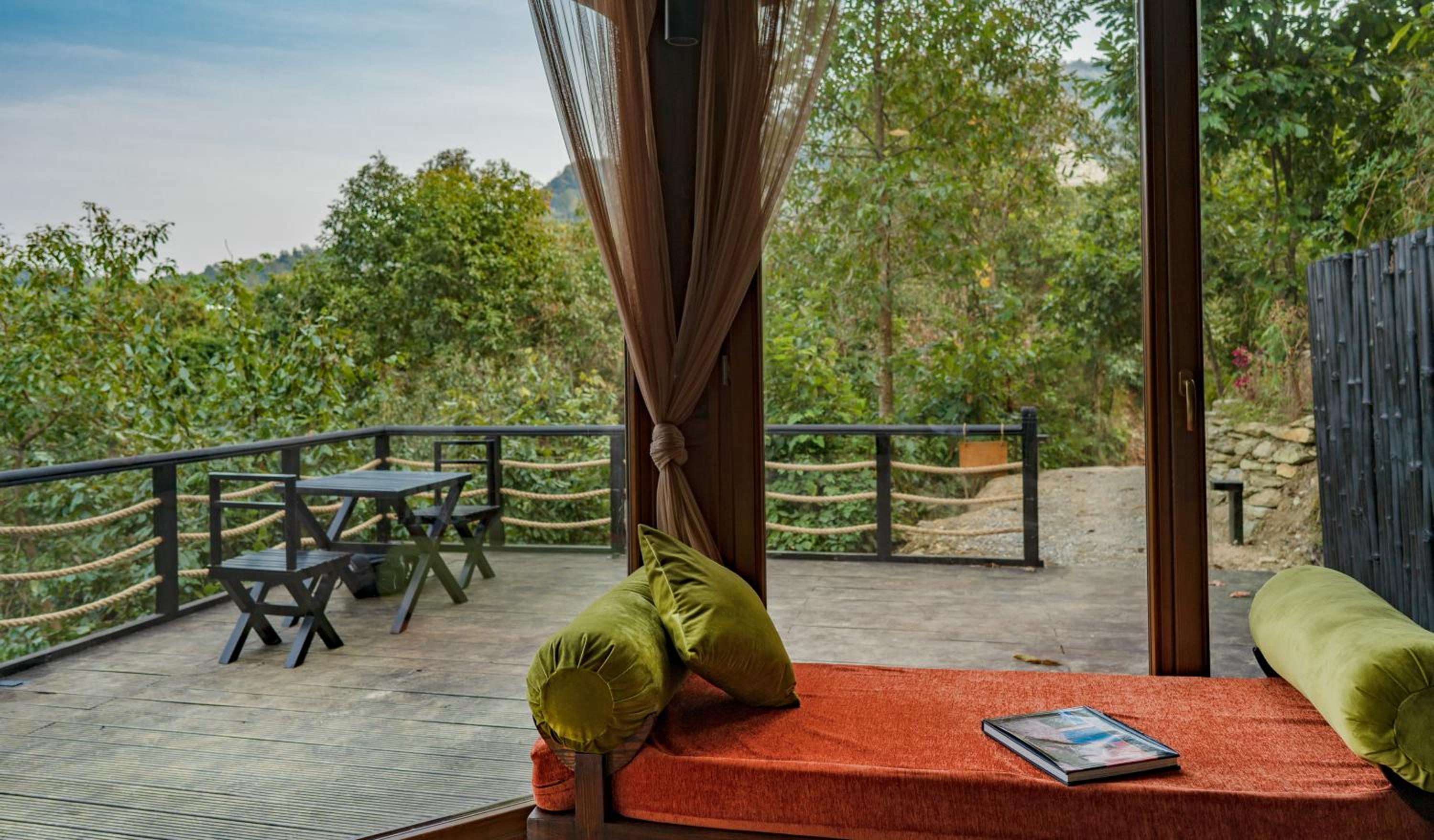 Classic Lake villa - Photo 18