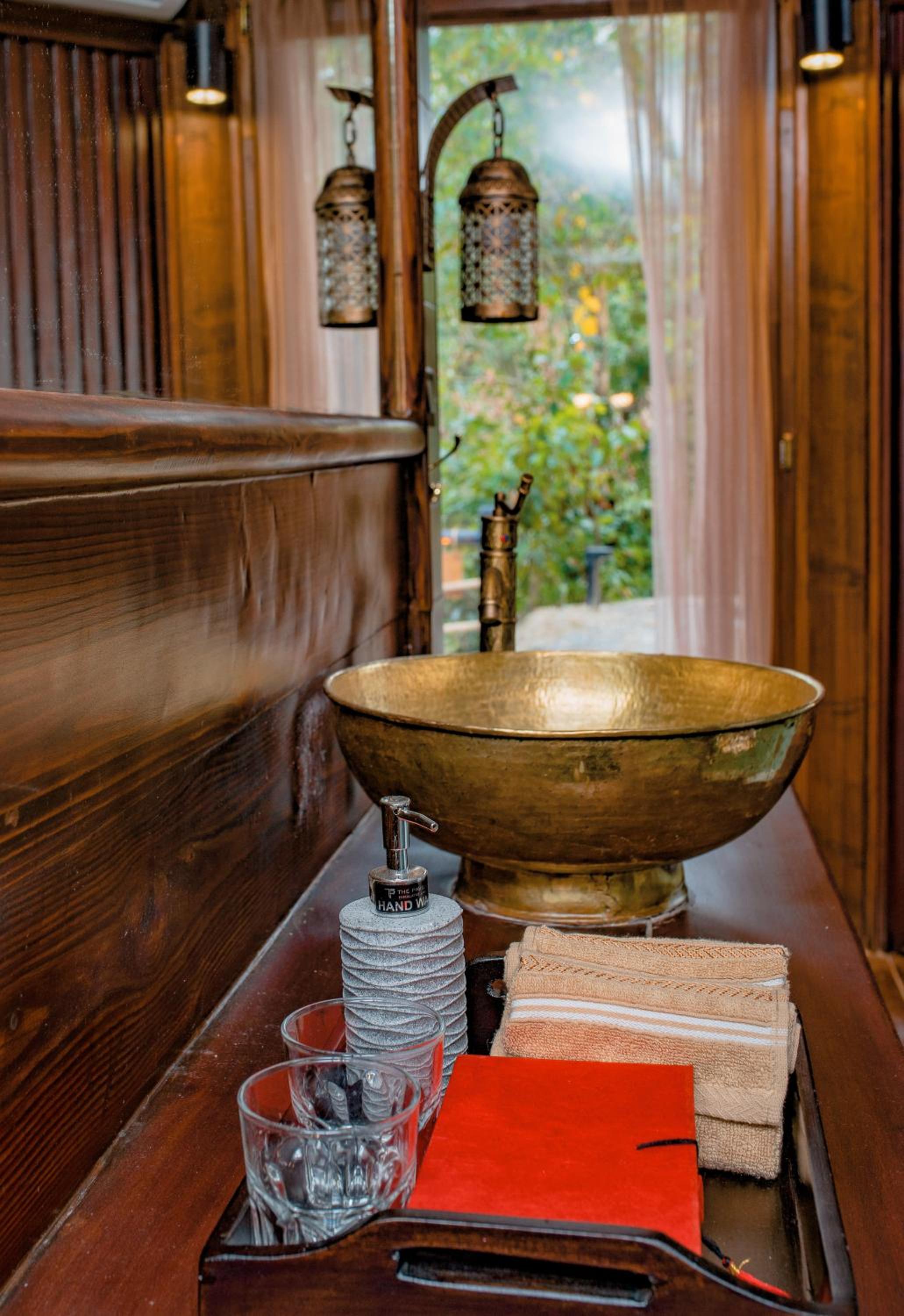 Classic Lake villa - Photo 11