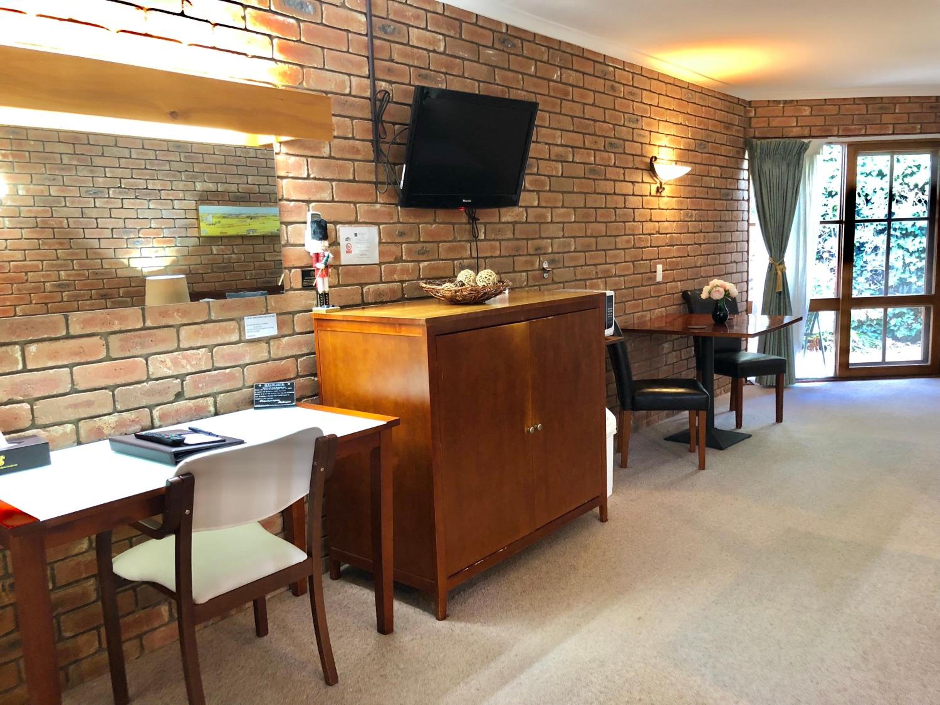Executive Queen Room photo 2