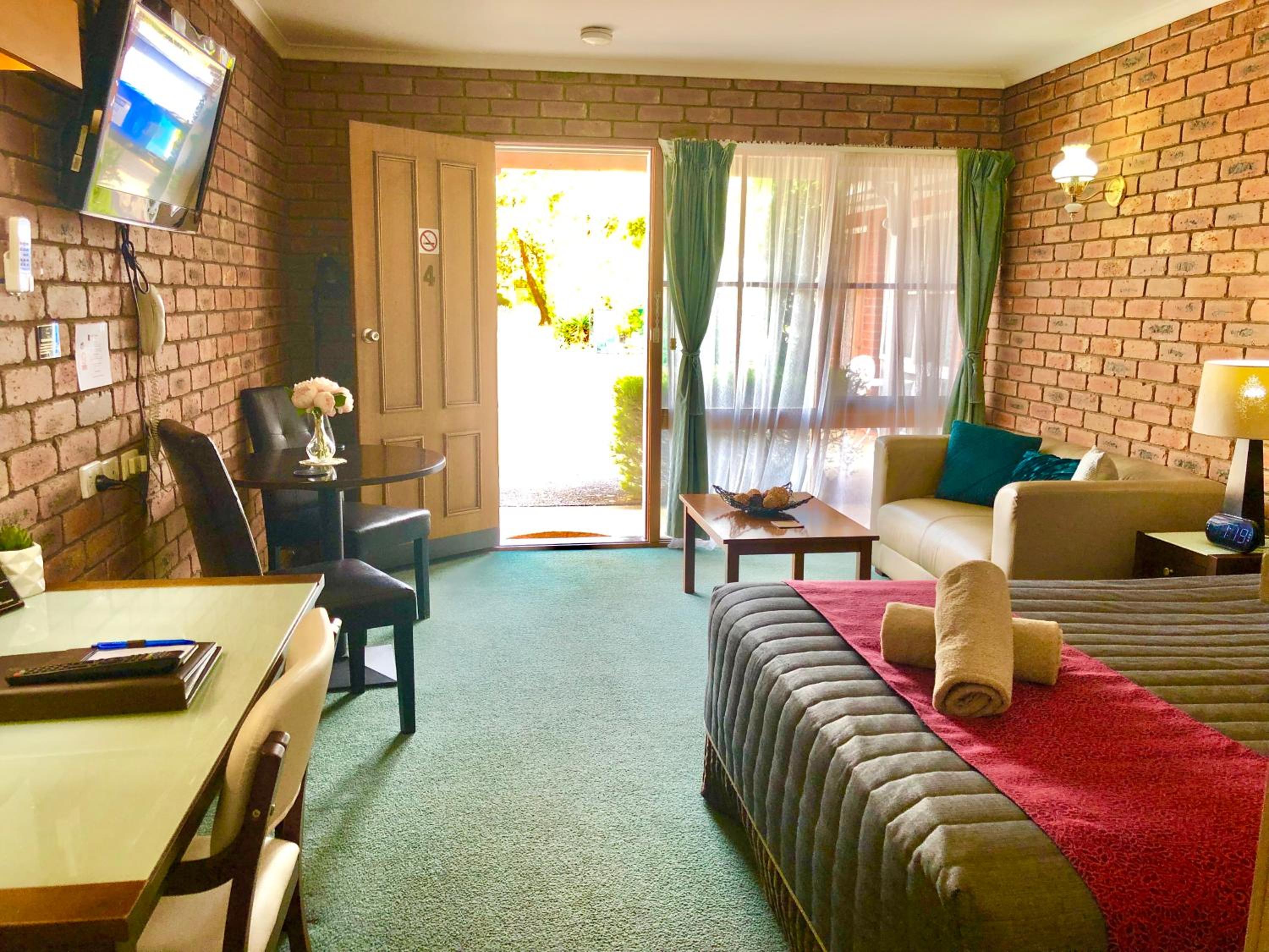 Deluxe Queen Room photo 2