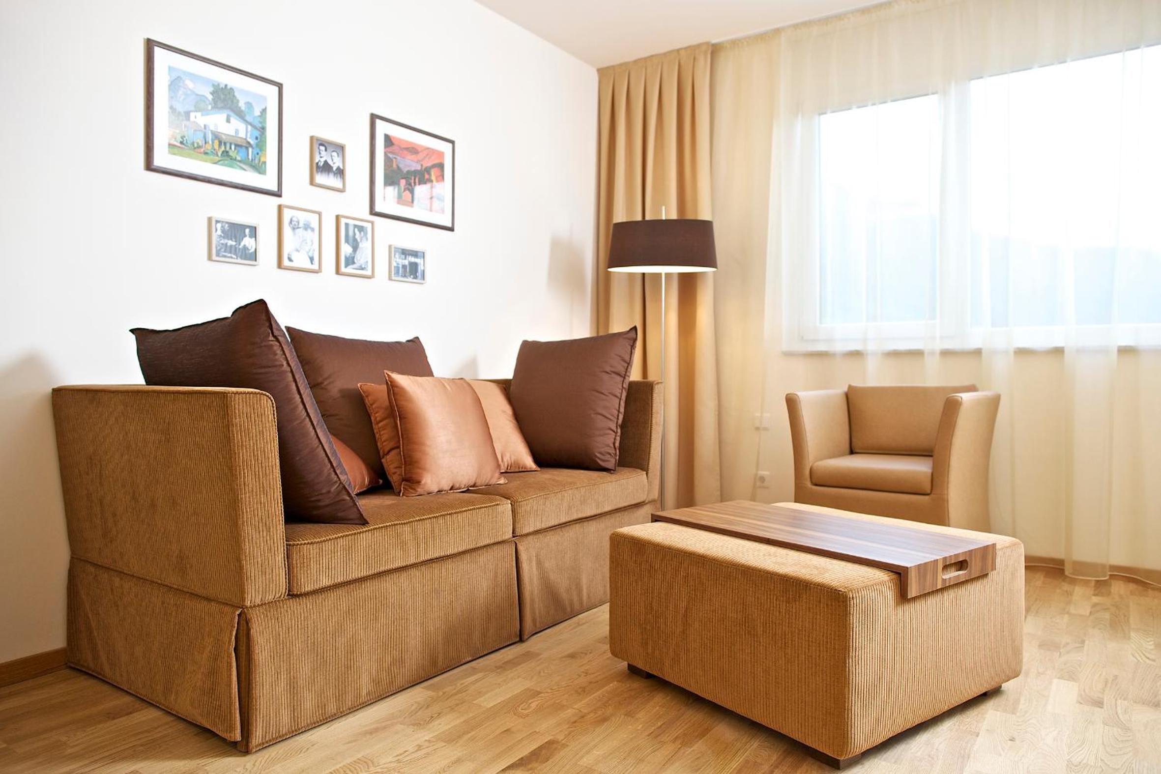 One-Bedroom Apartment photo 2