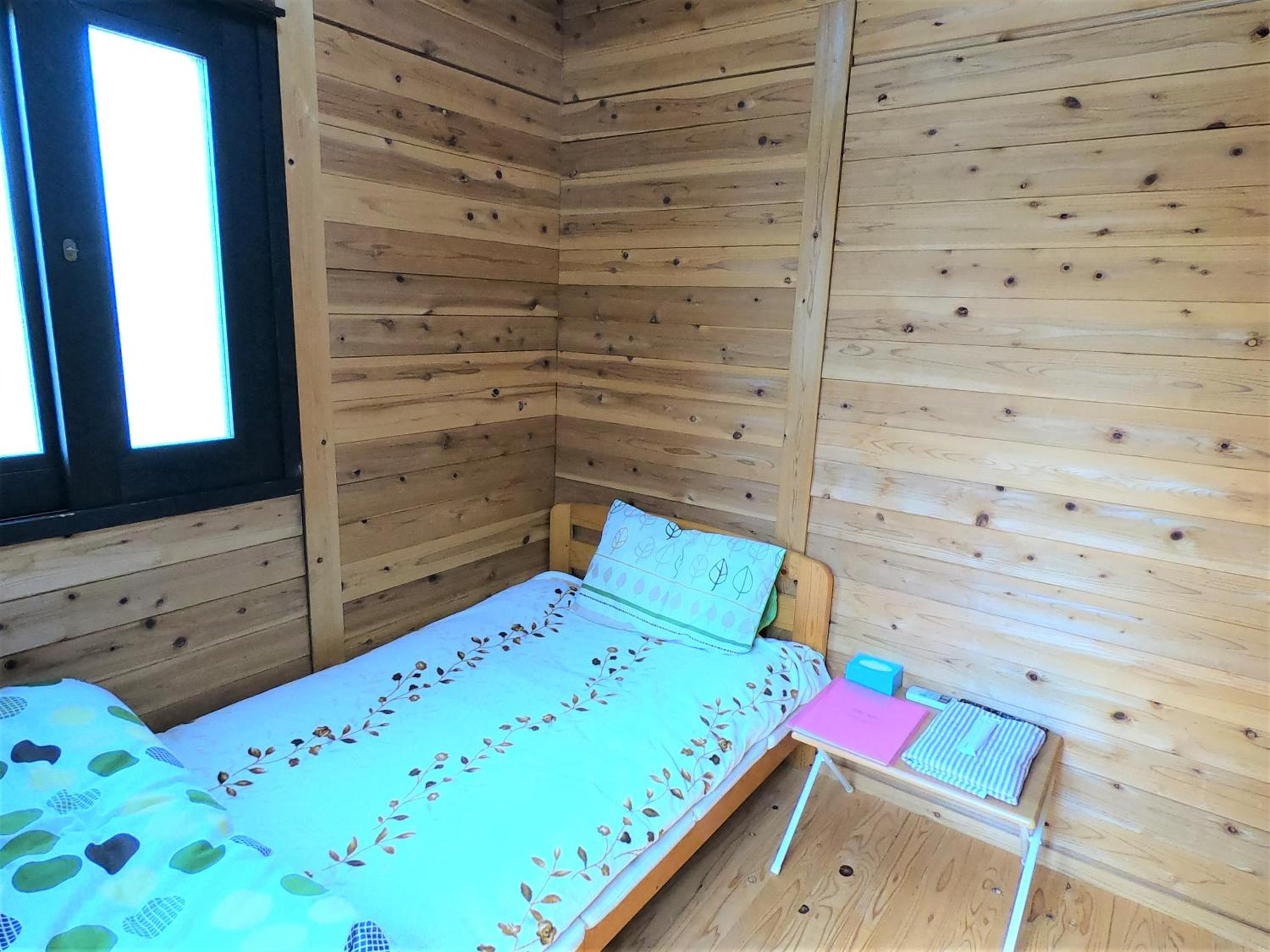 Economy Single Room