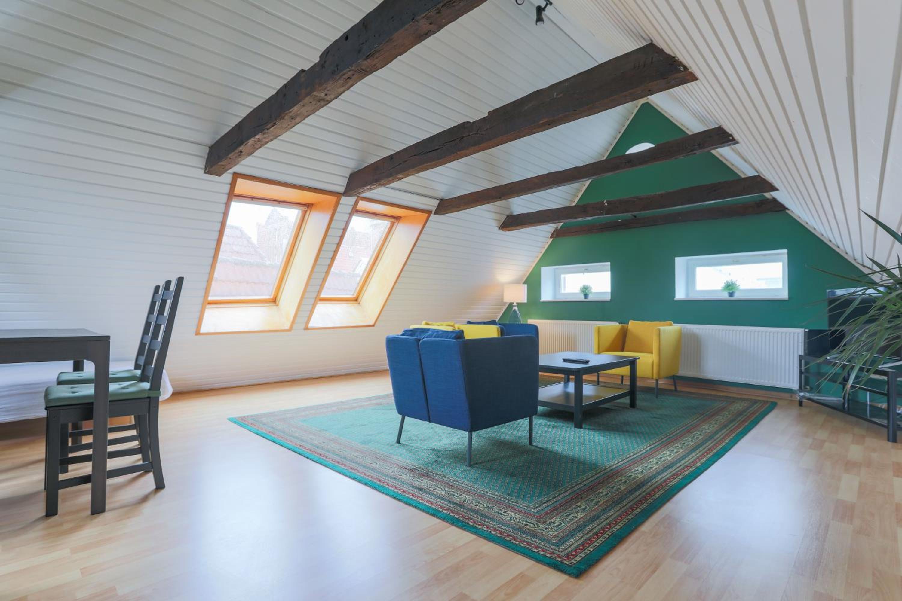 Adam - Photo 3
