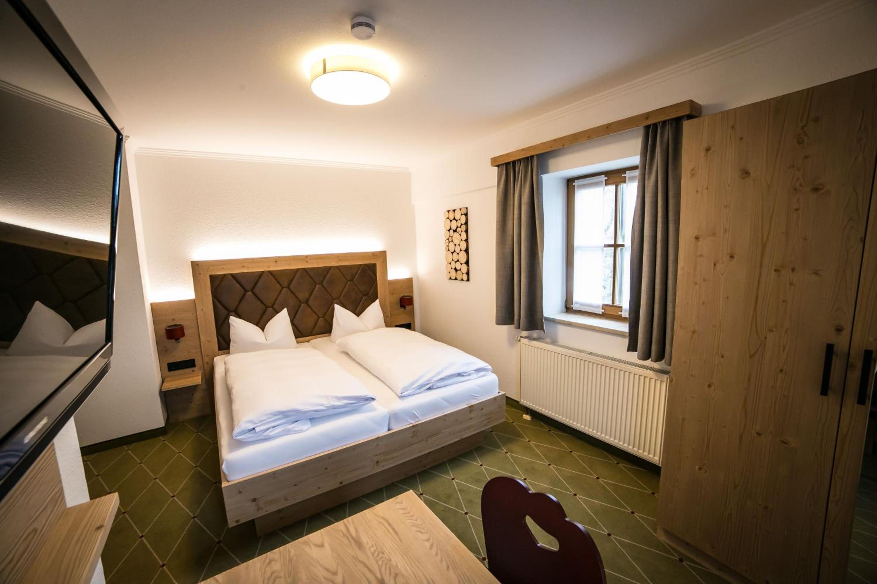 Double Room - Photo 14