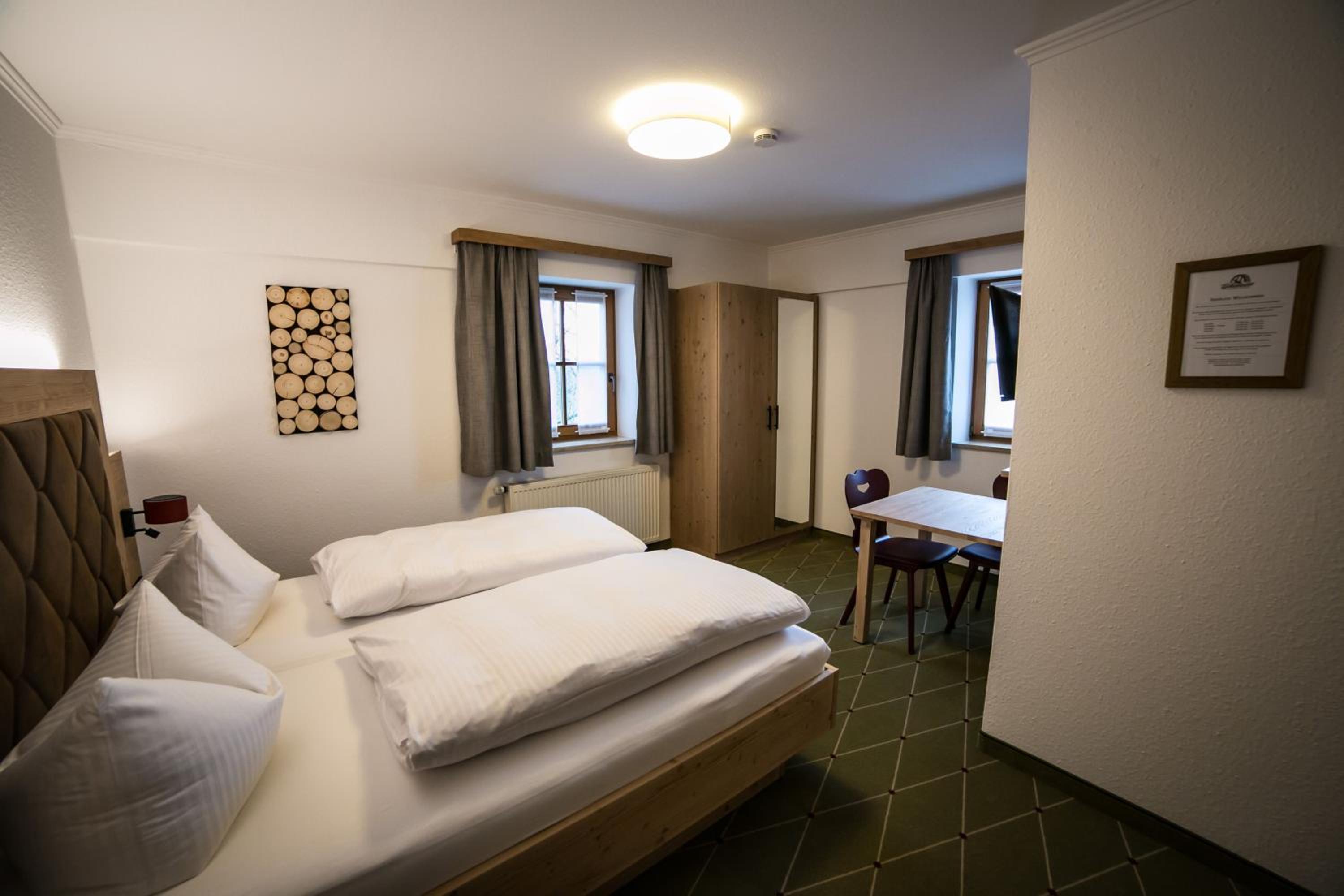 Double Room - Photo 13