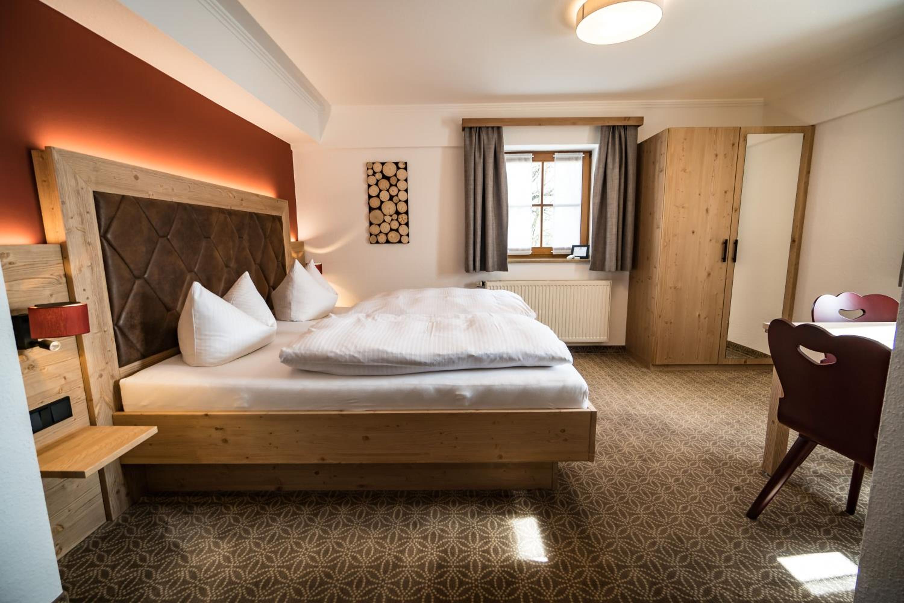 Double Room - Photo 7
