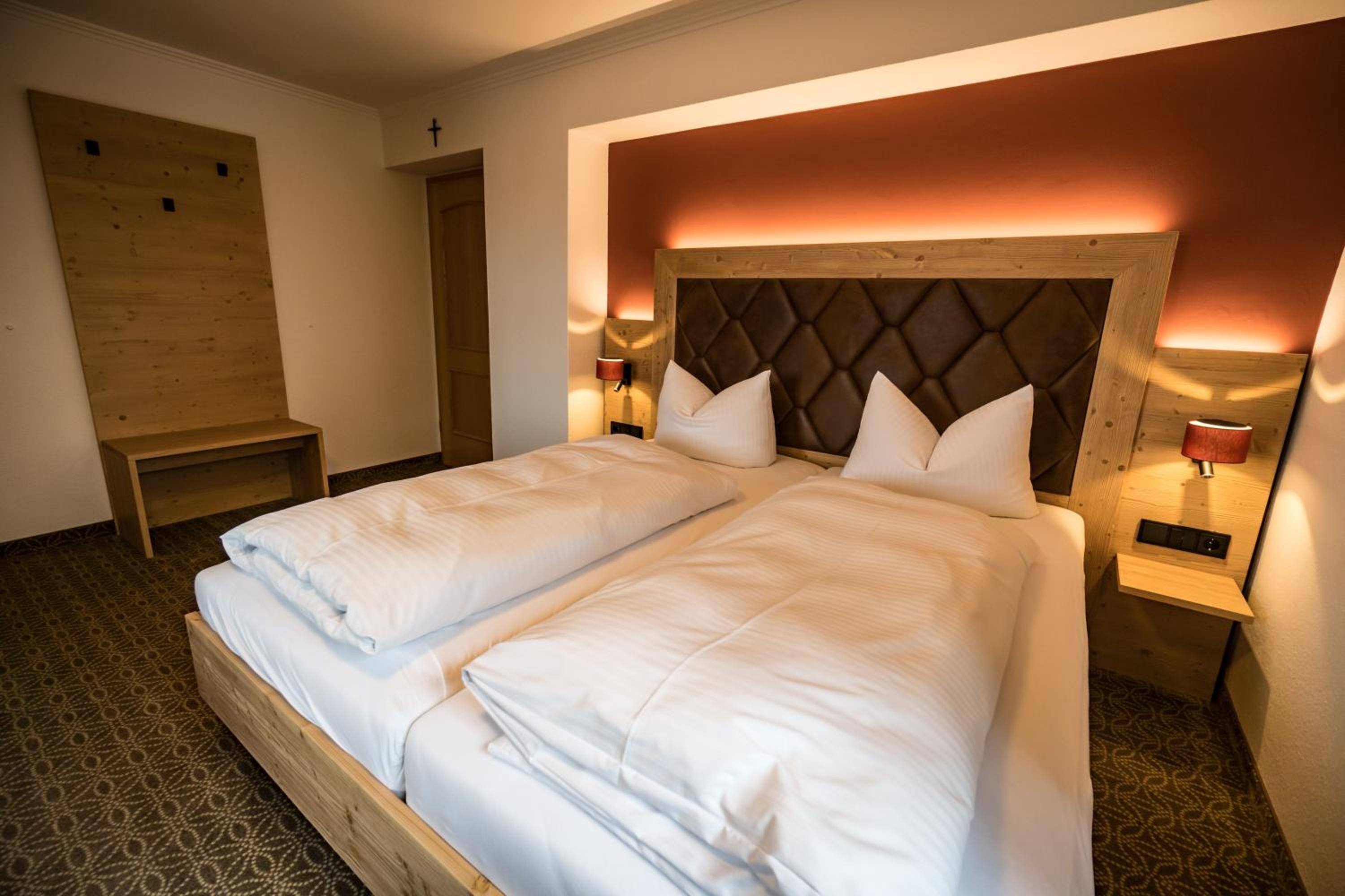 Double Room - Photo 9