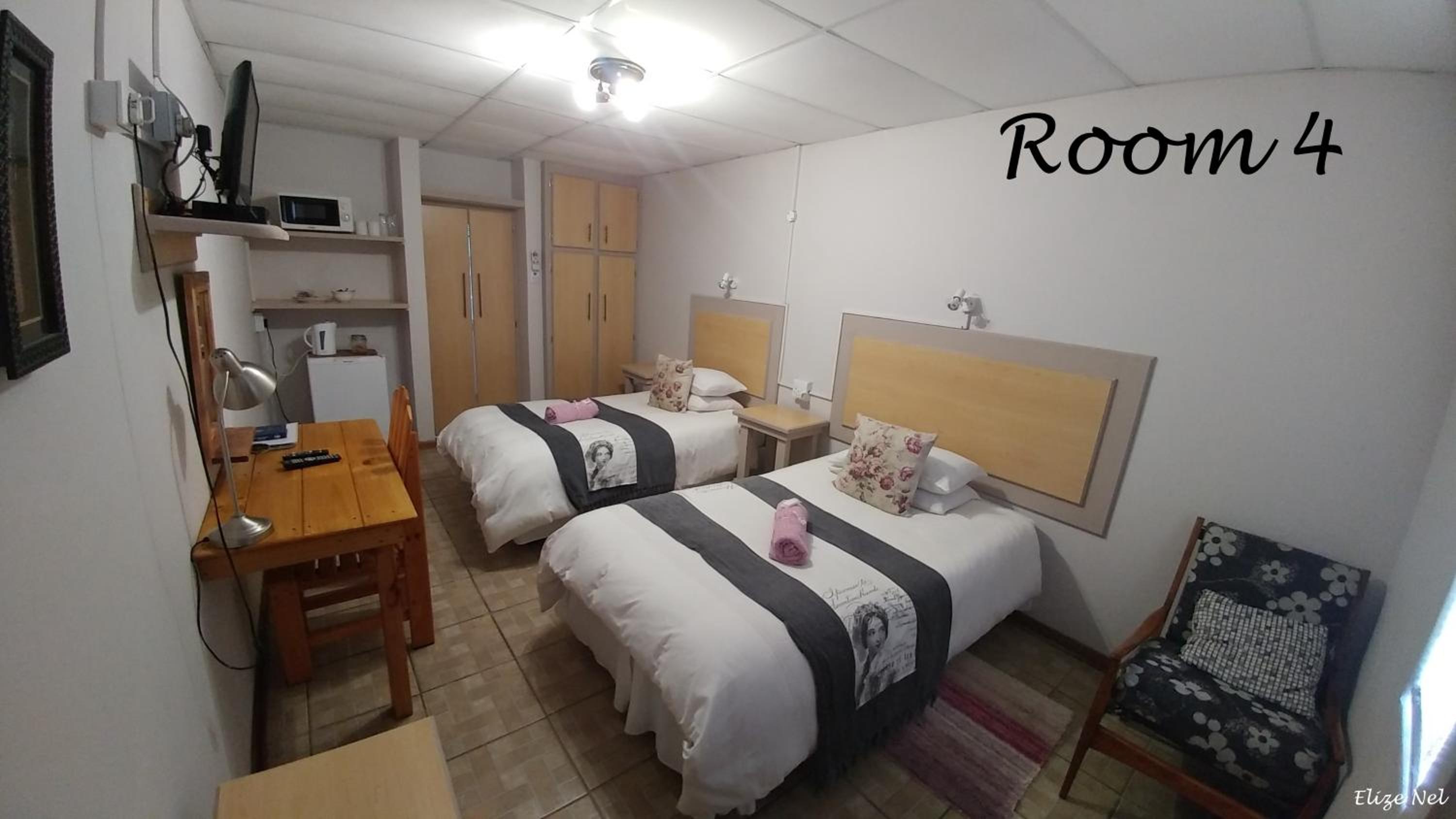 Deluxe Double or Twin Room photo 3