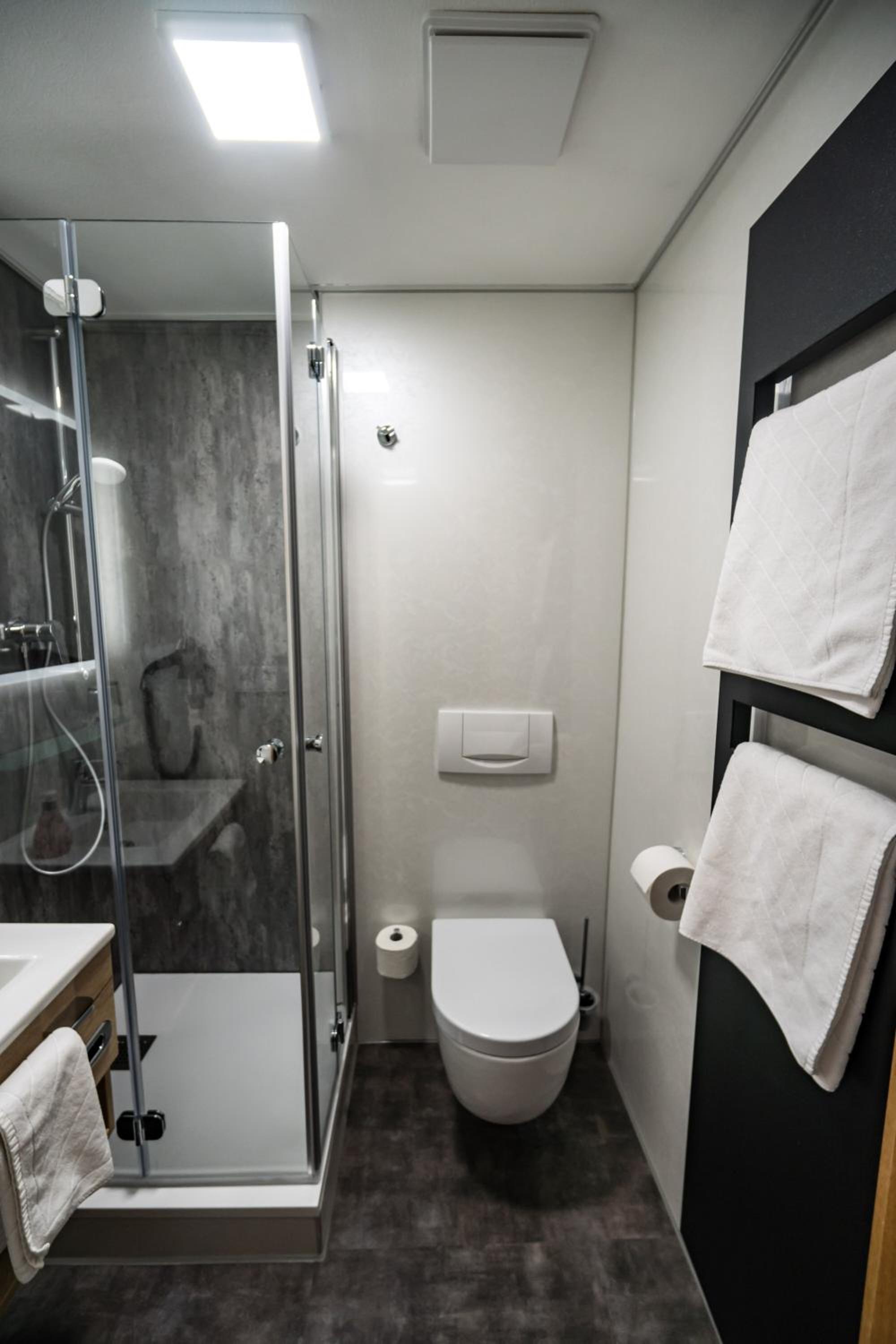 Double Room - Photo 2