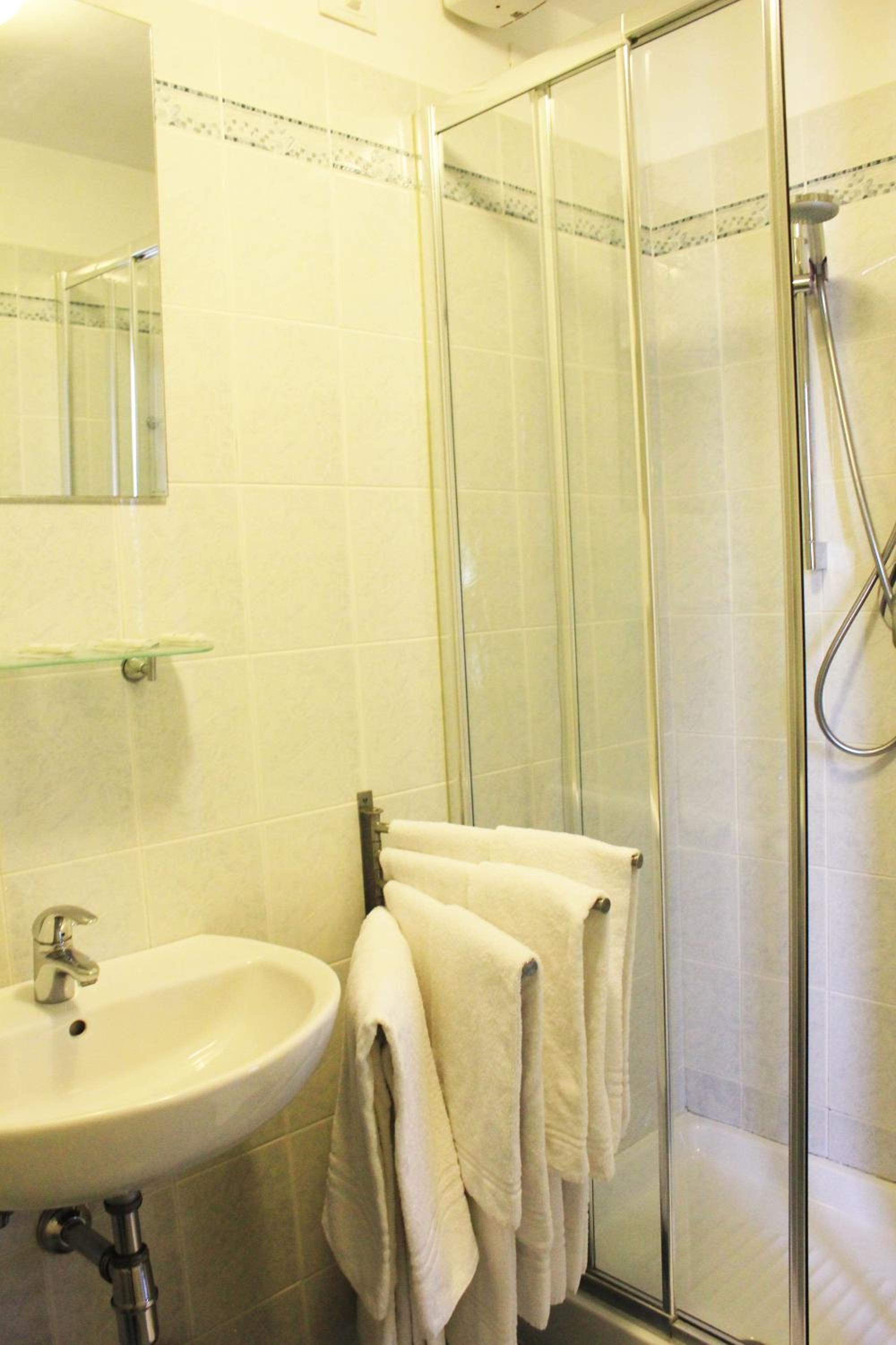 Quadruple Room photo 3